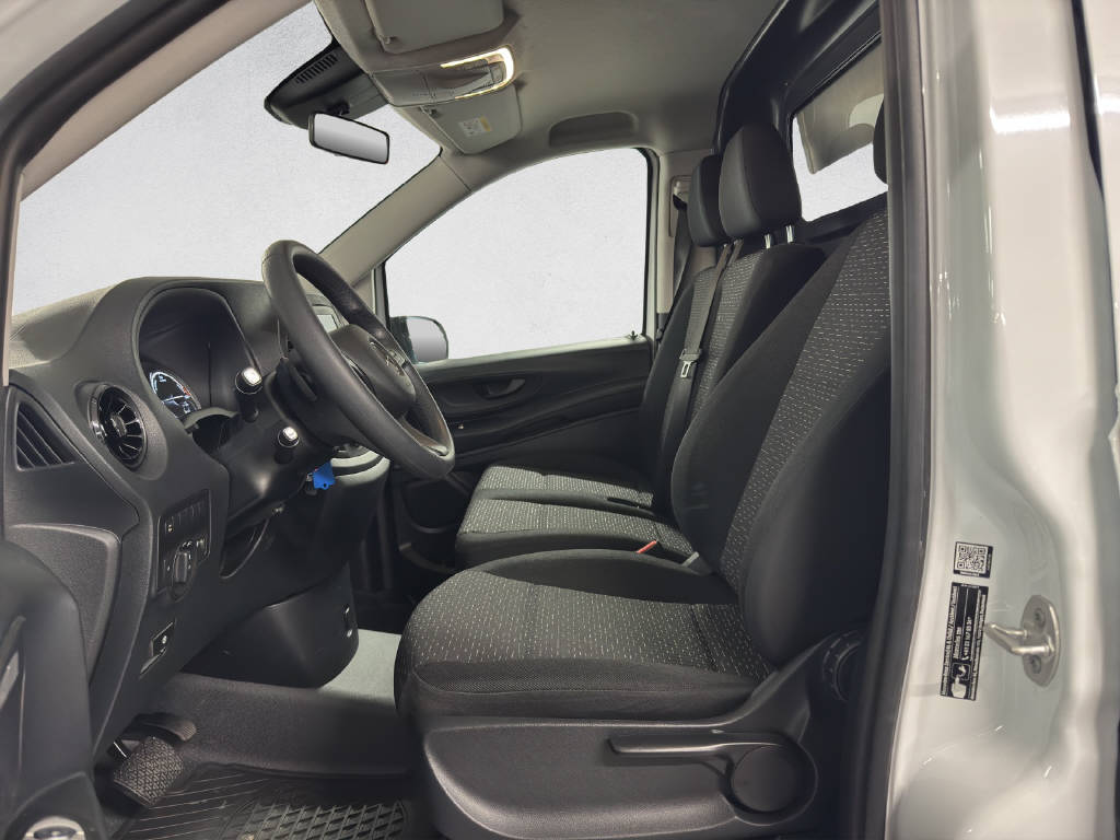 MERCEDES-BENZ eVito 112 KA L 60 kWh-image-9