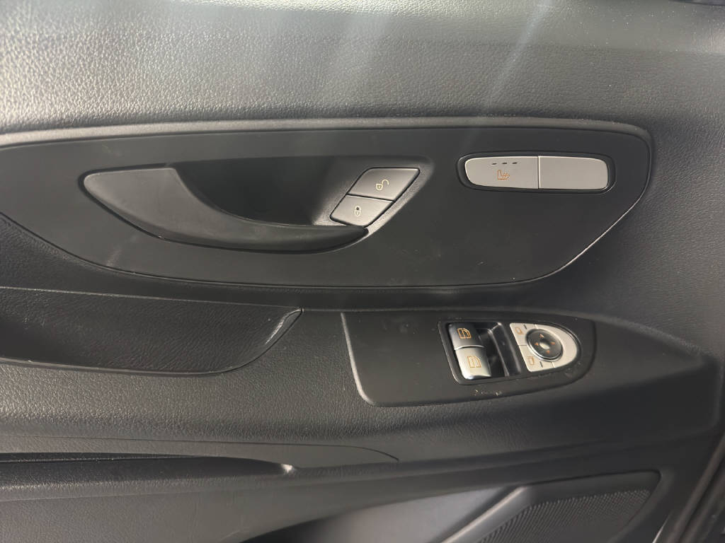 MERCEDES-BENZ eVito 112 KA L 60 kWh-image-5