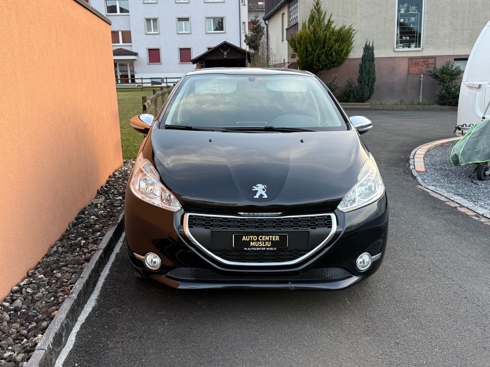 PEUGEOT 208 1.2 PureTech Style