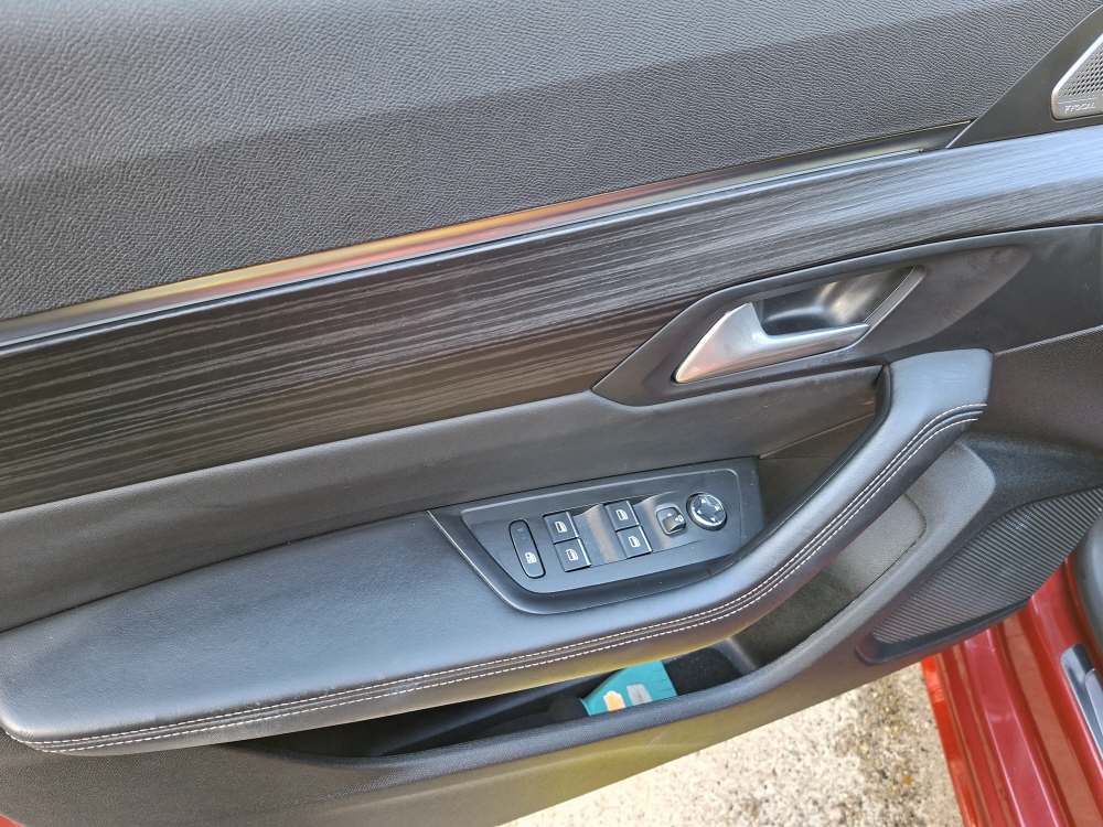 PEUGEOT 508 1.6 Plug-in Hybrid GT Pack-image-12