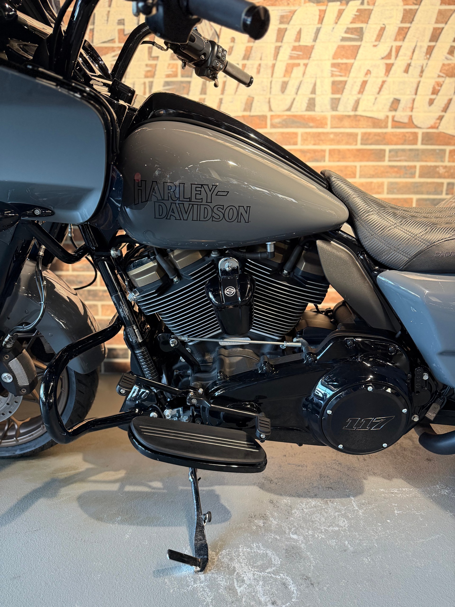 HARLEY-DAVIDSON FLTRXST Road Glide ST 117-image-2
