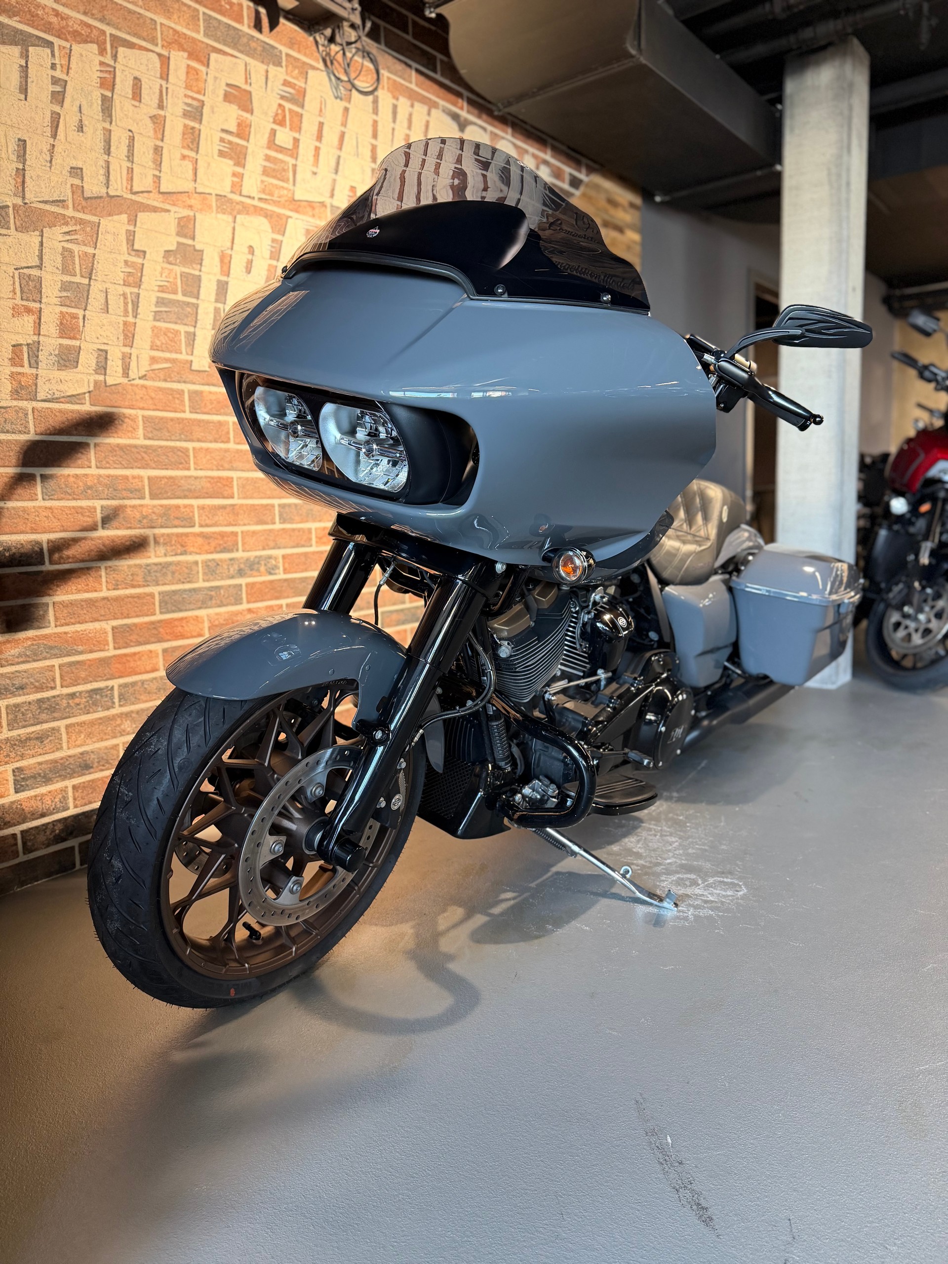 HARLEY-DAVIDSON FLTRXST Road Glide ST 117-image-1