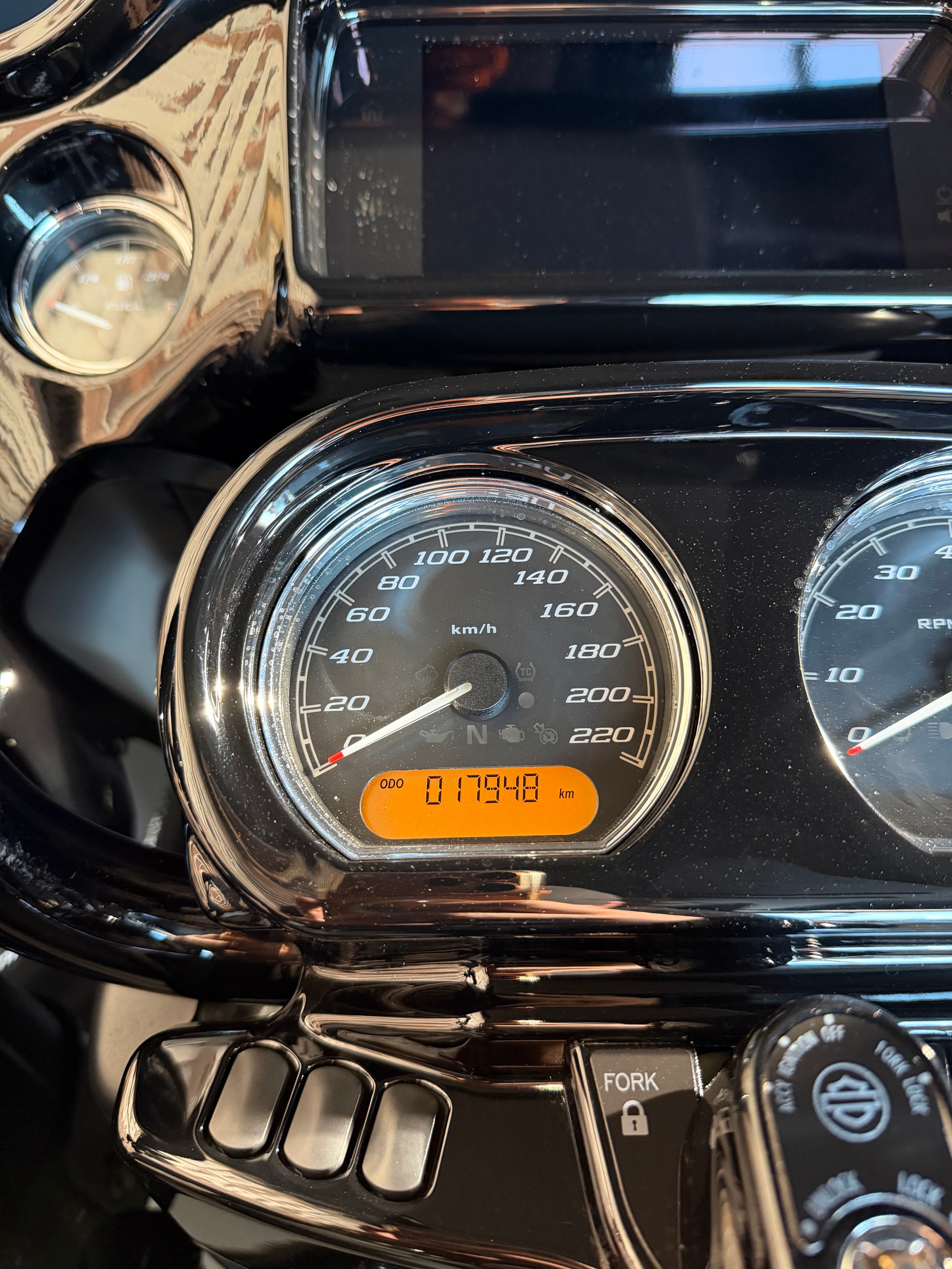 HARLEY-DAVIDSON FLTRXST Road Glide ST 117-image-15