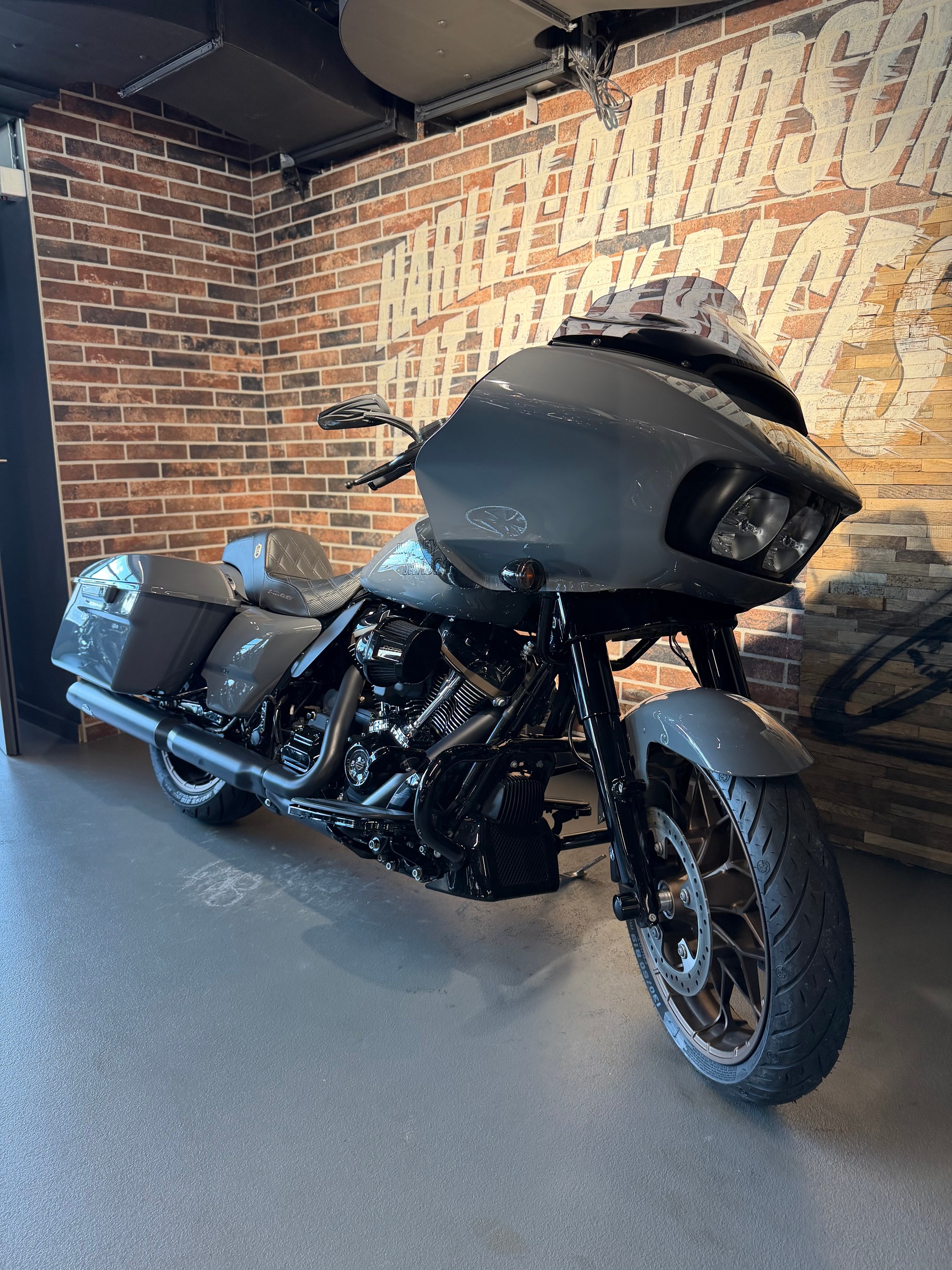 HARLEY-DAVIDSON FLTRXST Road Glide ST 117-image-13