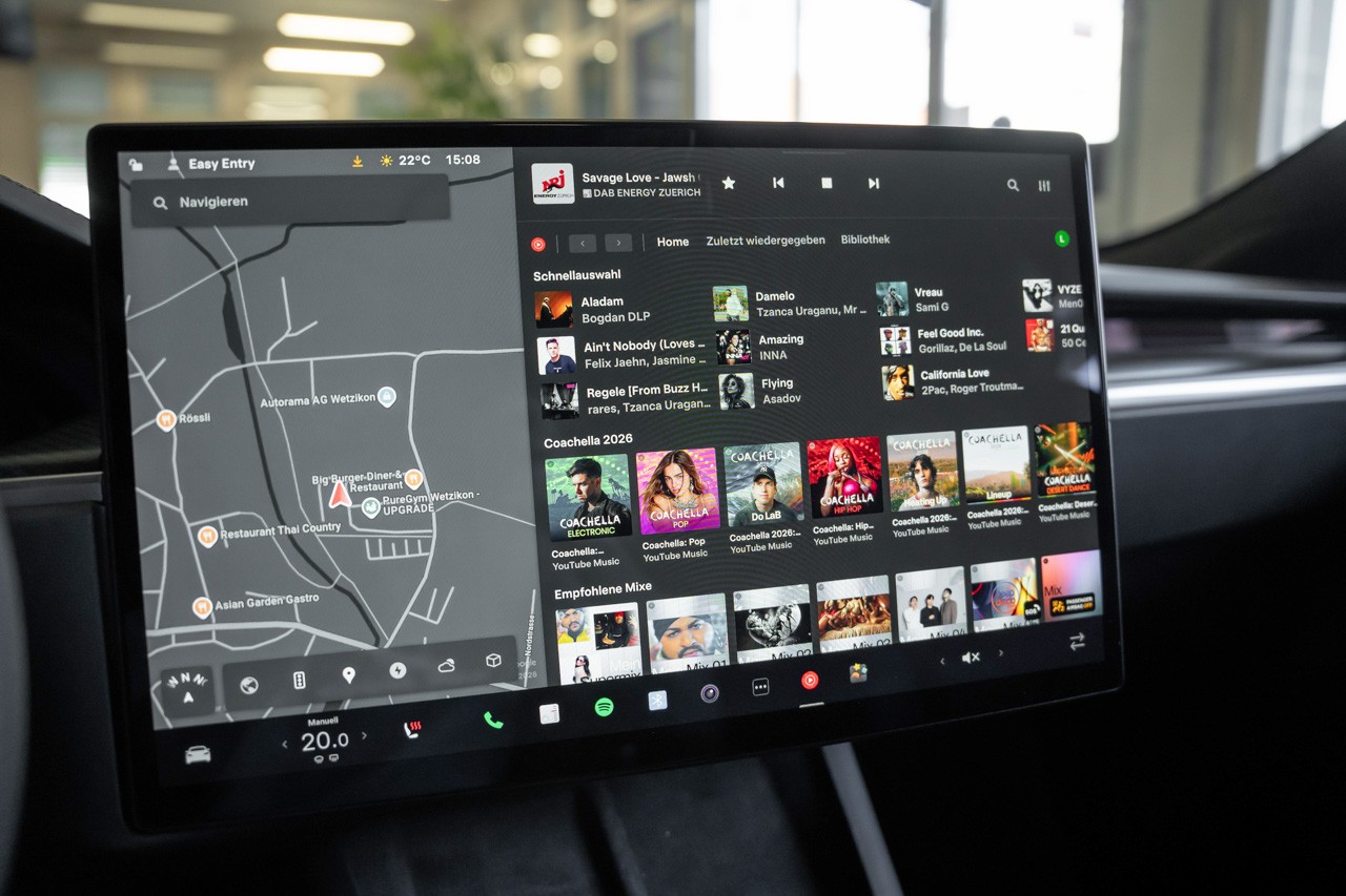 TESLA Model S 100 kWh Plaid-image-23