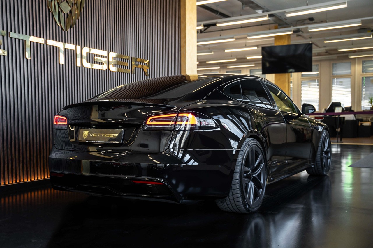 TESLA Model S 100 kWh Plaid-image-6