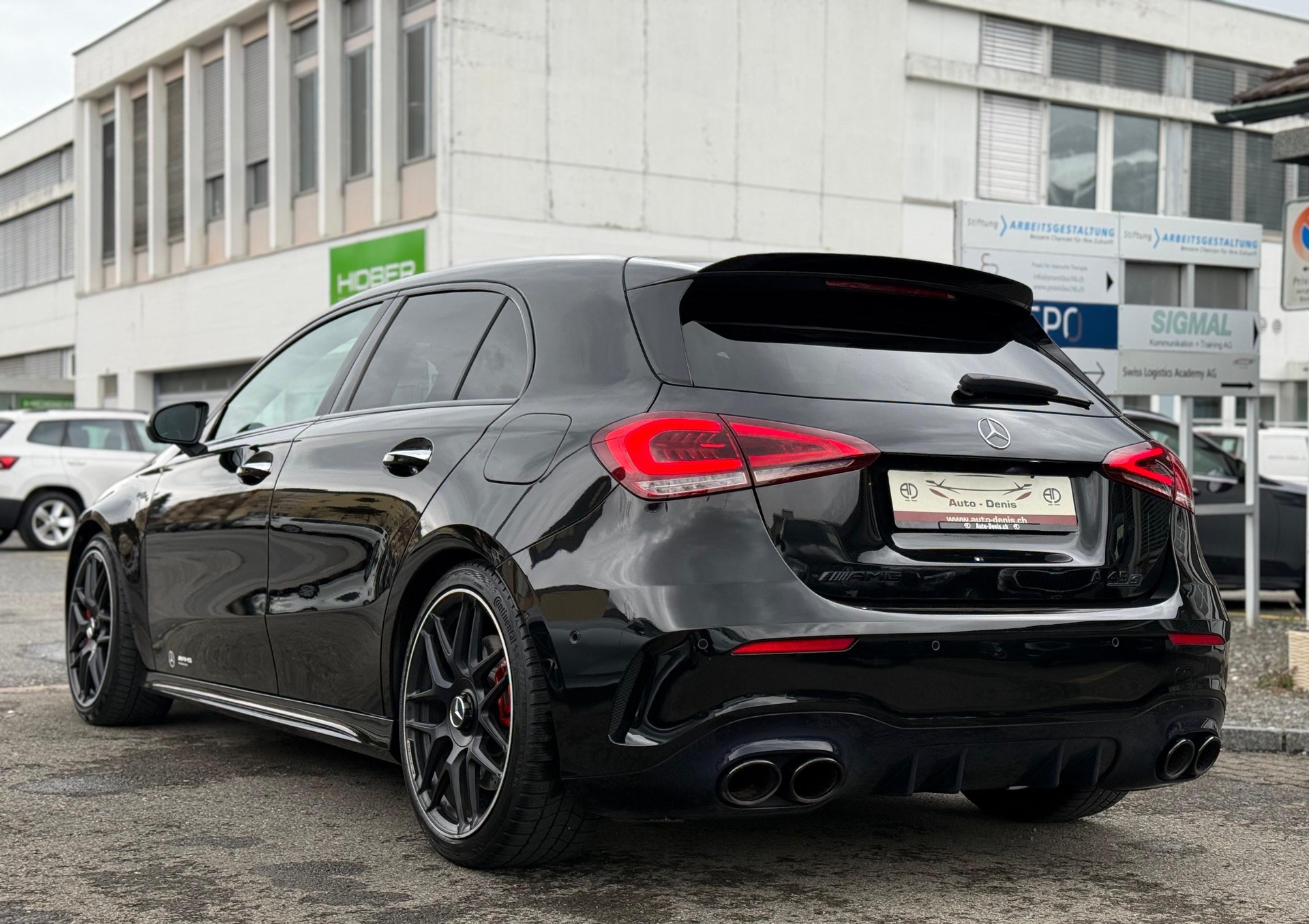 MERCEDES-BENZ A 45 S AMG 4matic+ Performance Sitze-image-5