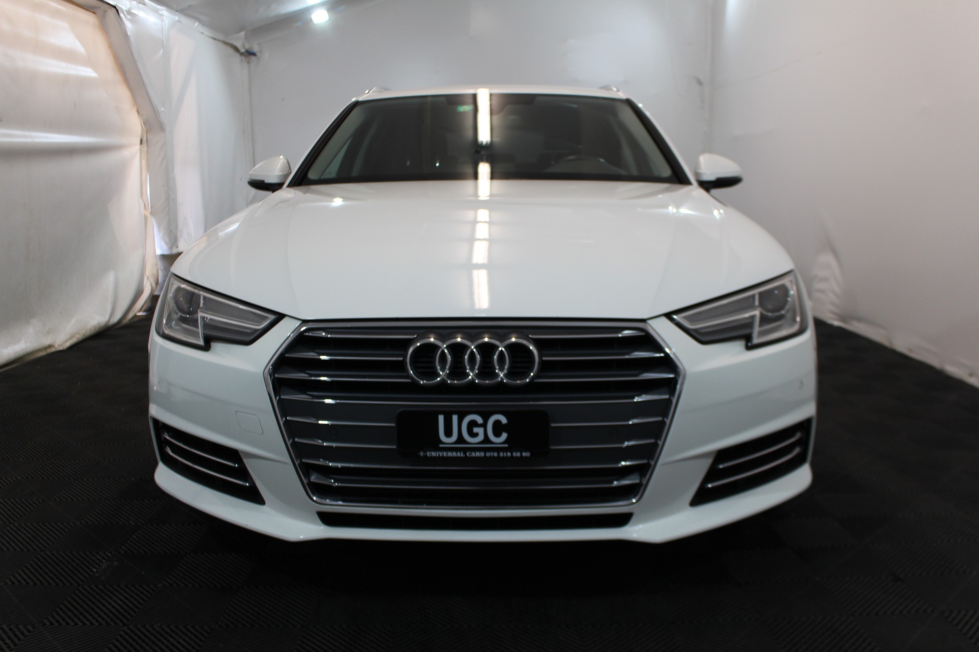 AUDI A4 Avant 2.0 TFSI 190 ultra Sport S-Tronic-showroom-element-1