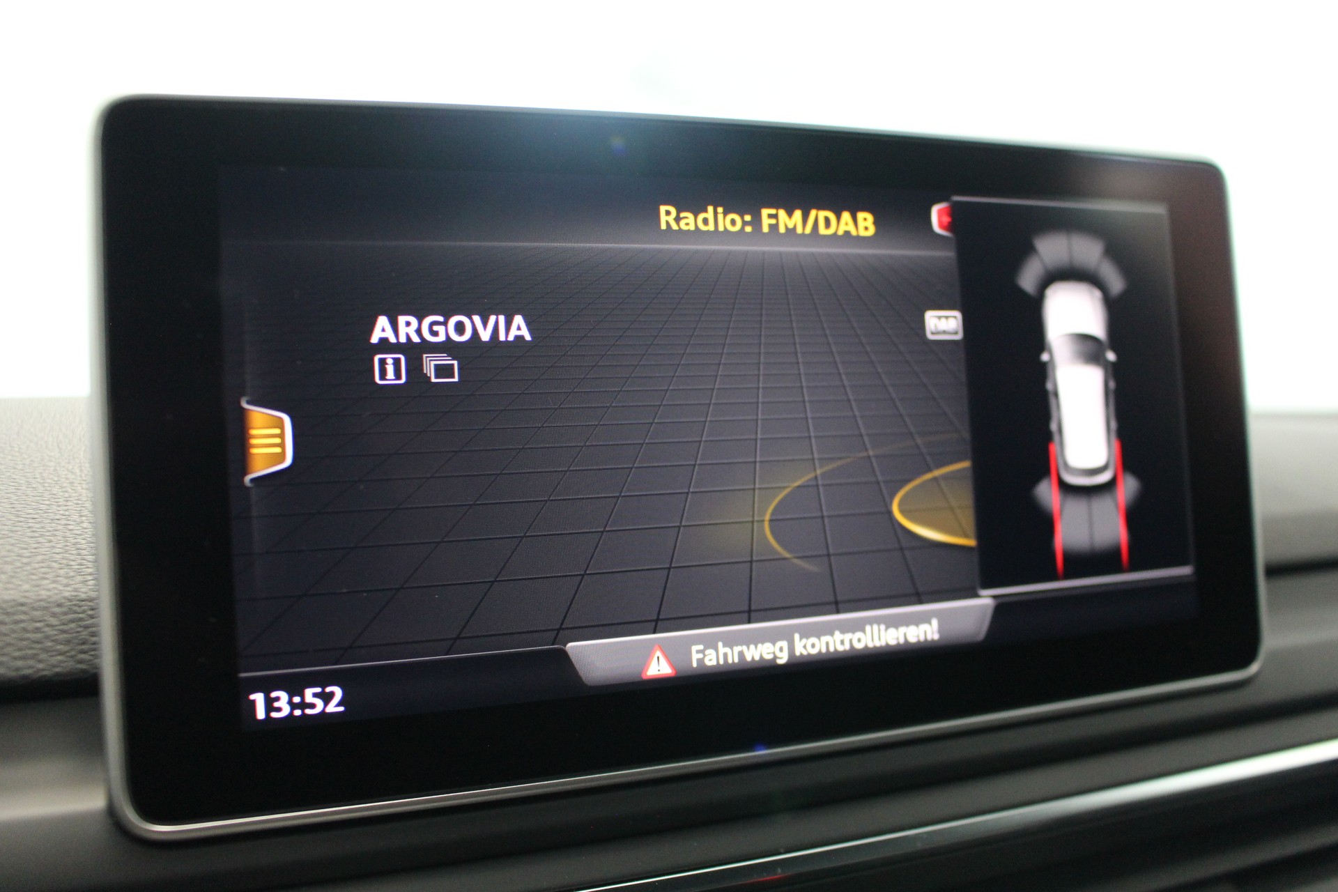 AUDI A4 Avant 2.0 TFSI 190 ultra Sport S-Tronic-image-20