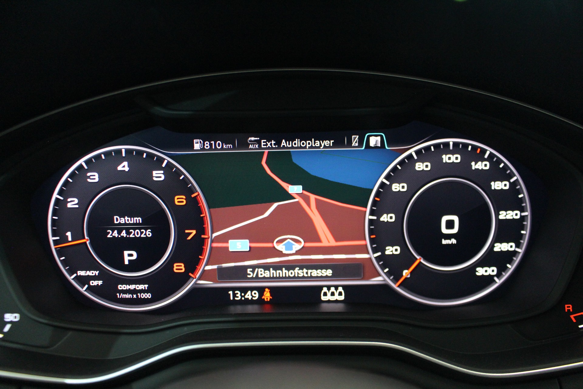 AUDI A4 Avant 2.0 TFSI 190 ultra Sport S-Tronic-image-14