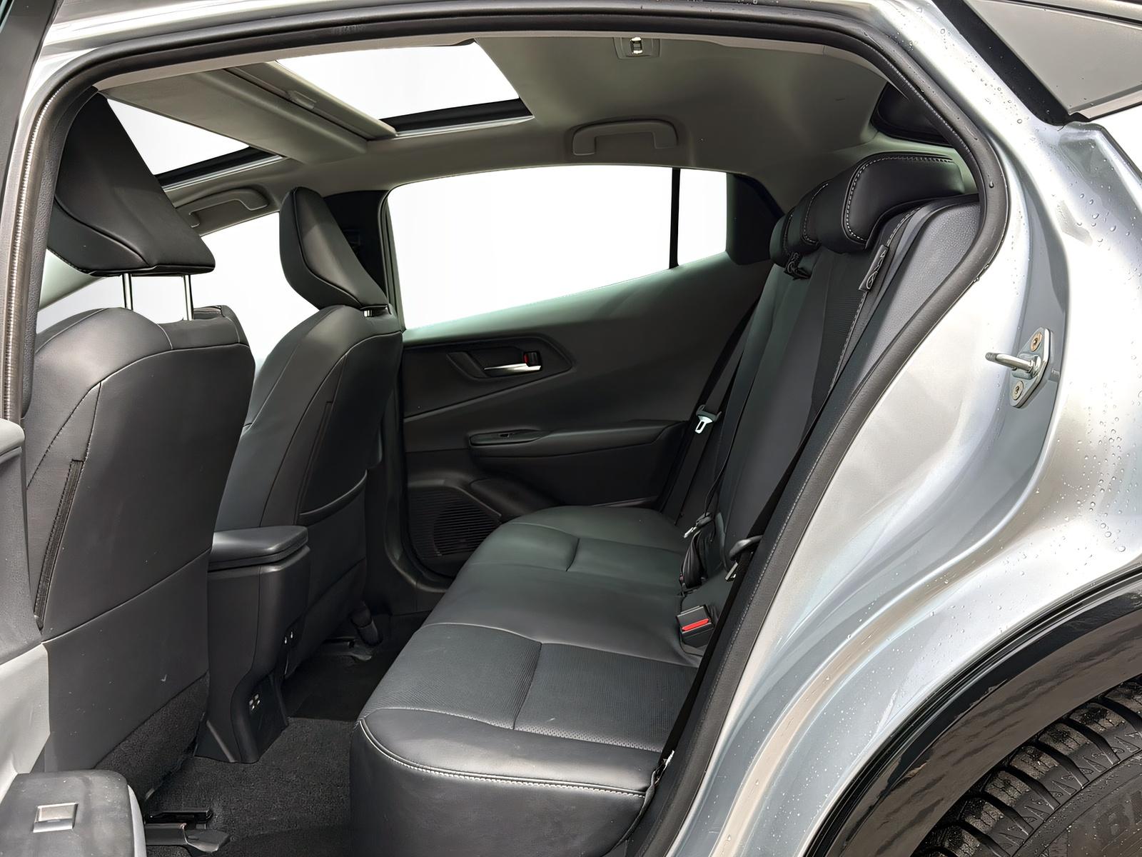 TOYOTA Prius 2.0 Plug-In-Hybrid Premium-image-11