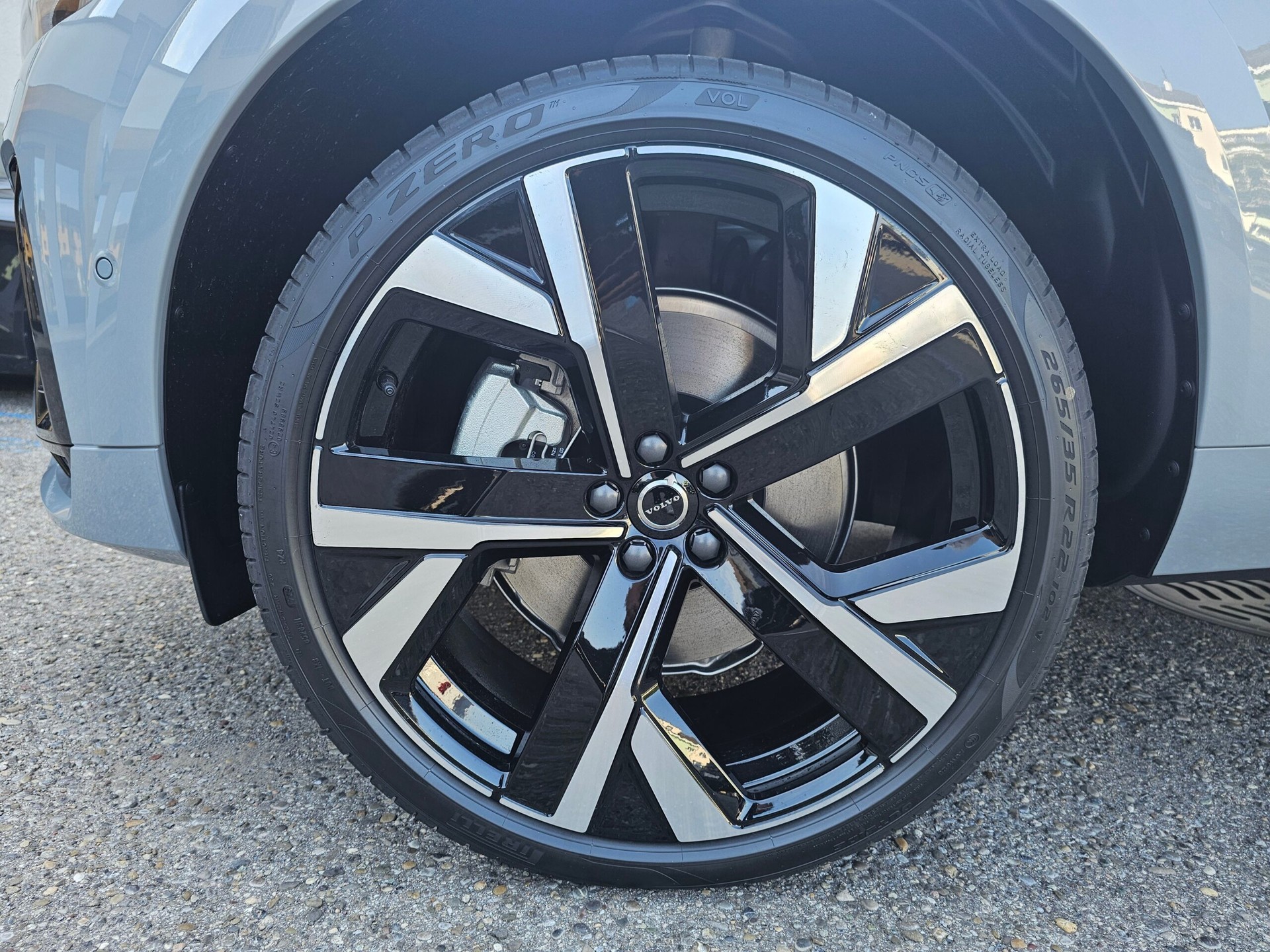 VOLVO XC60 2.0 T8 TE Black Edition eAWD-image-16