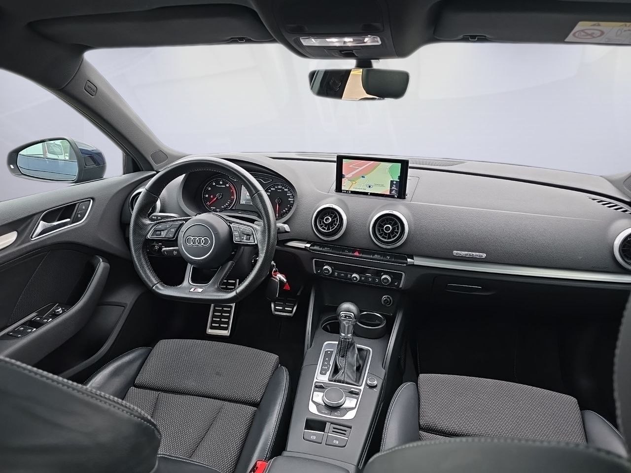 AUDI A3 Sportback 2.0 TFSI quattro S-tronic-image-10