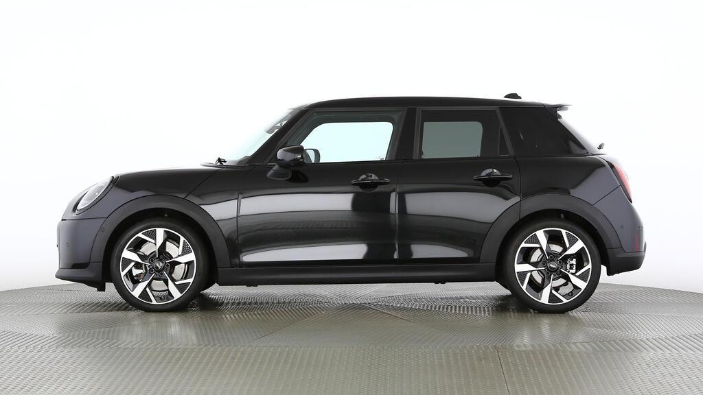 MINI Cooper 5 door S-showroom-element-2