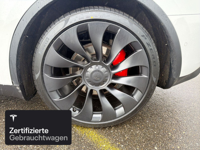 TESLA Model Y Performance-image-5