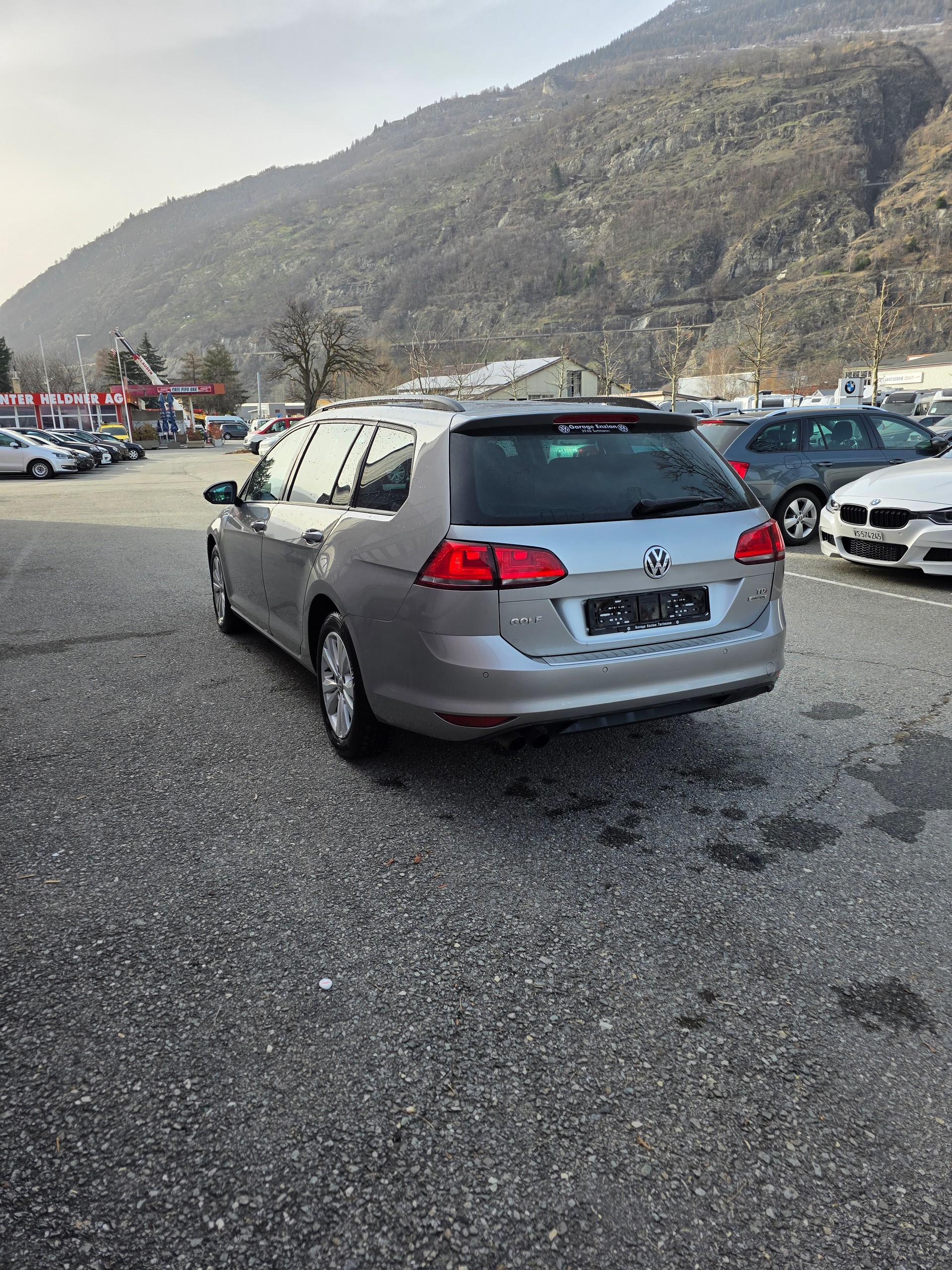 VW Golf Variant 1.6 TDI Start 4M 4Motion-image-5