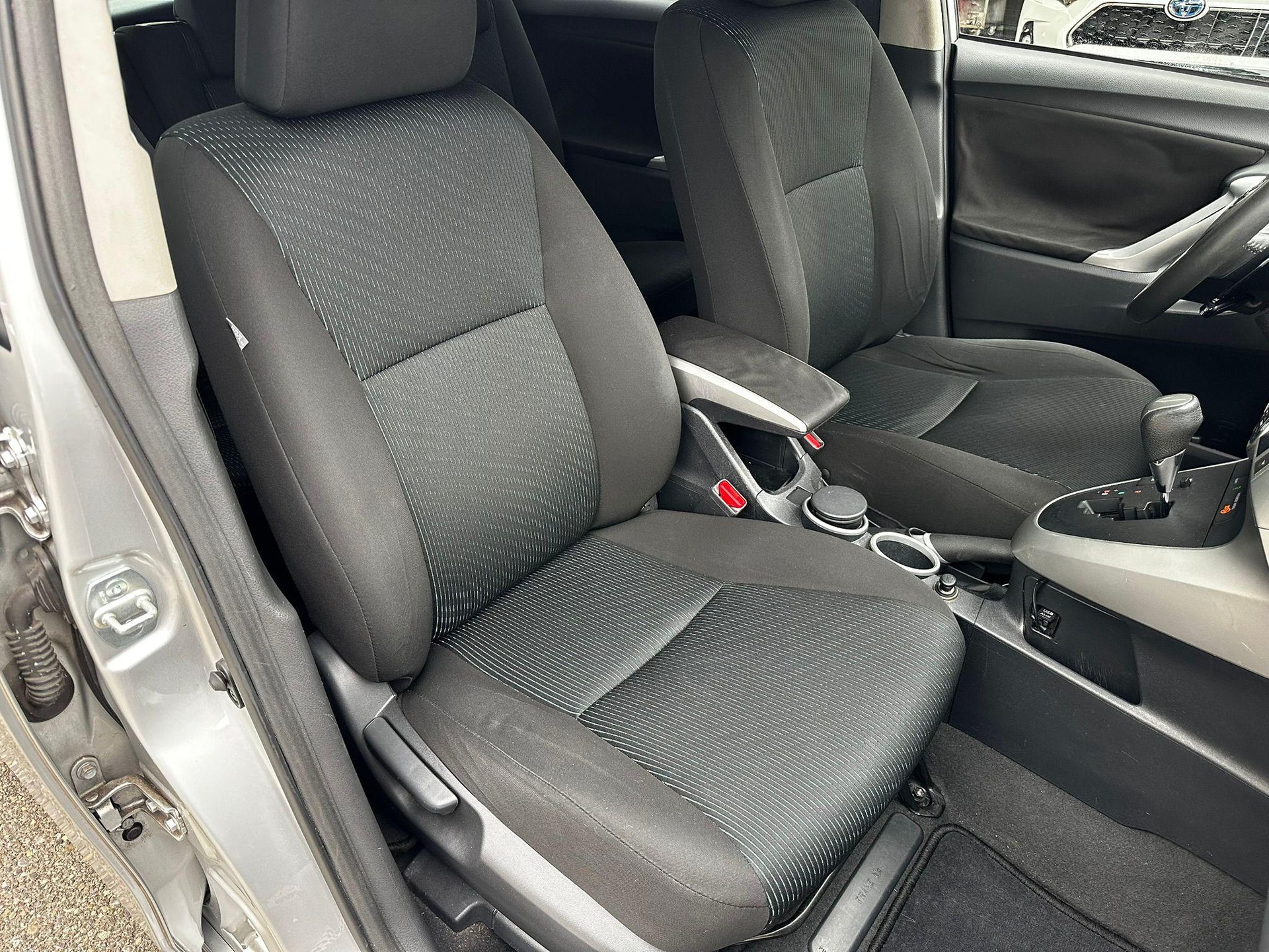 TOYOTA Verso 1.8 VVT-i Luna Easy MiD 5P-image-14