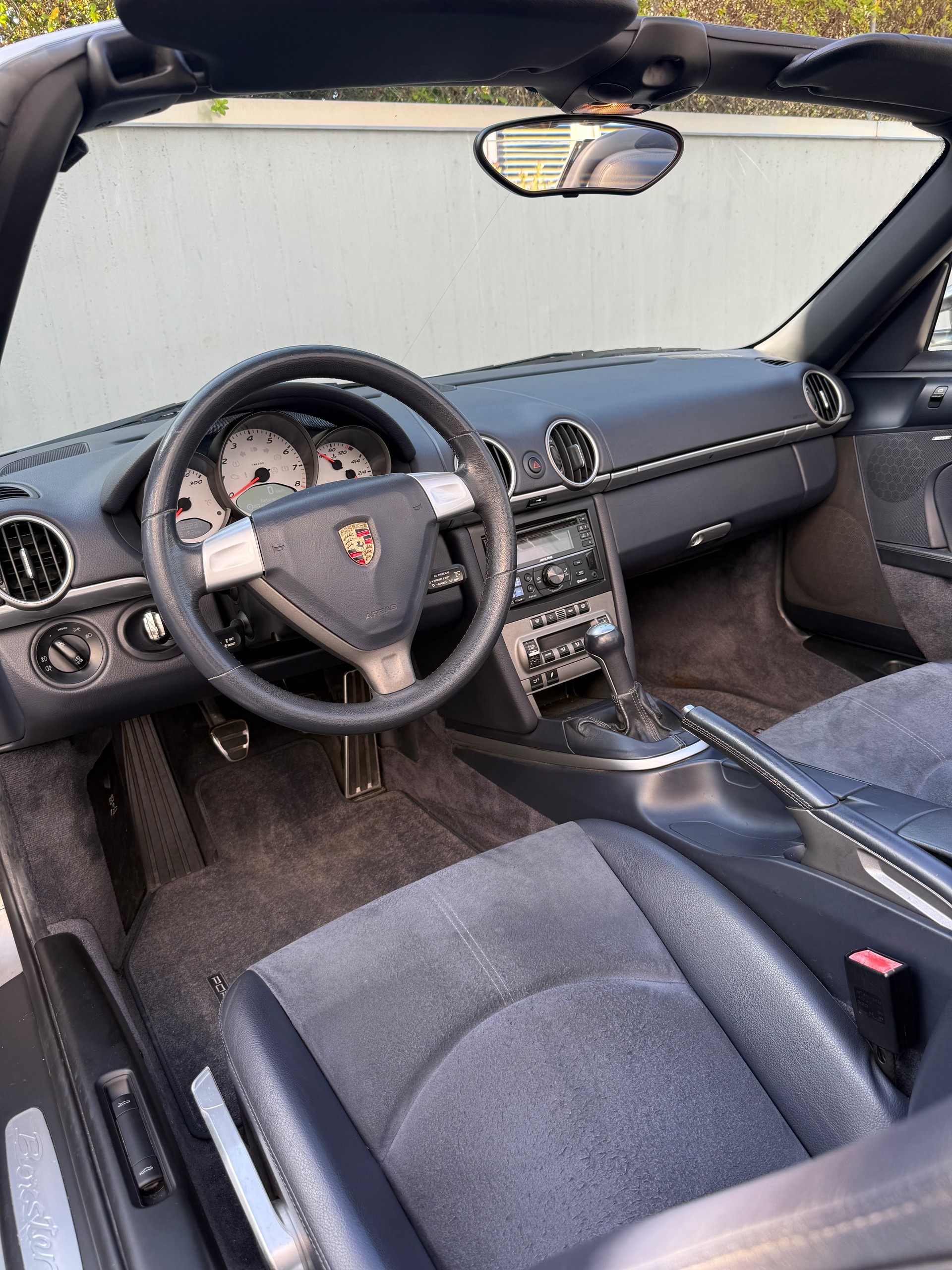 PORSCHE 3.2 S-image-10