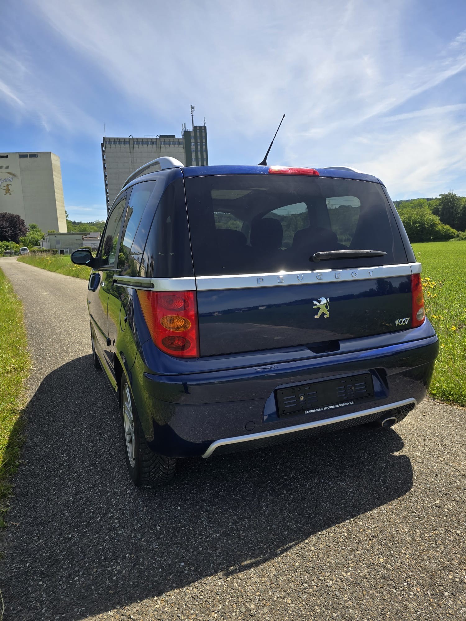 PEUGEOT 1007 1.6 HDI Sport-image-8