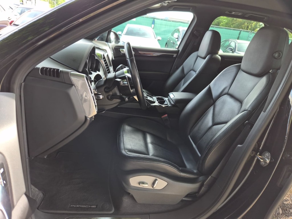 PORSCHE Cayenne Diesel-image-8