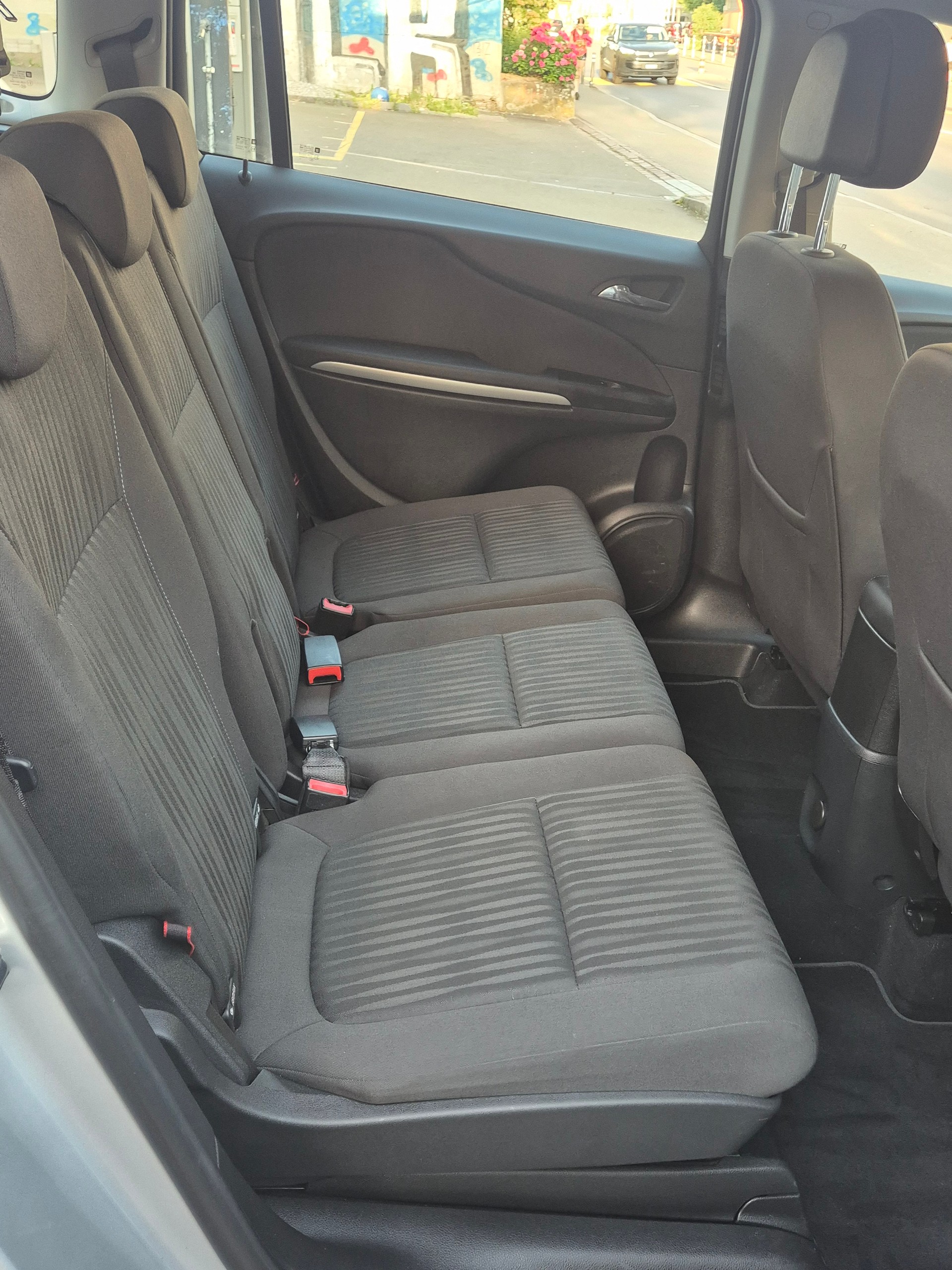 OPEL Zafira Tourer 1.6i 16V CNG Turbo Cosmo-image-10