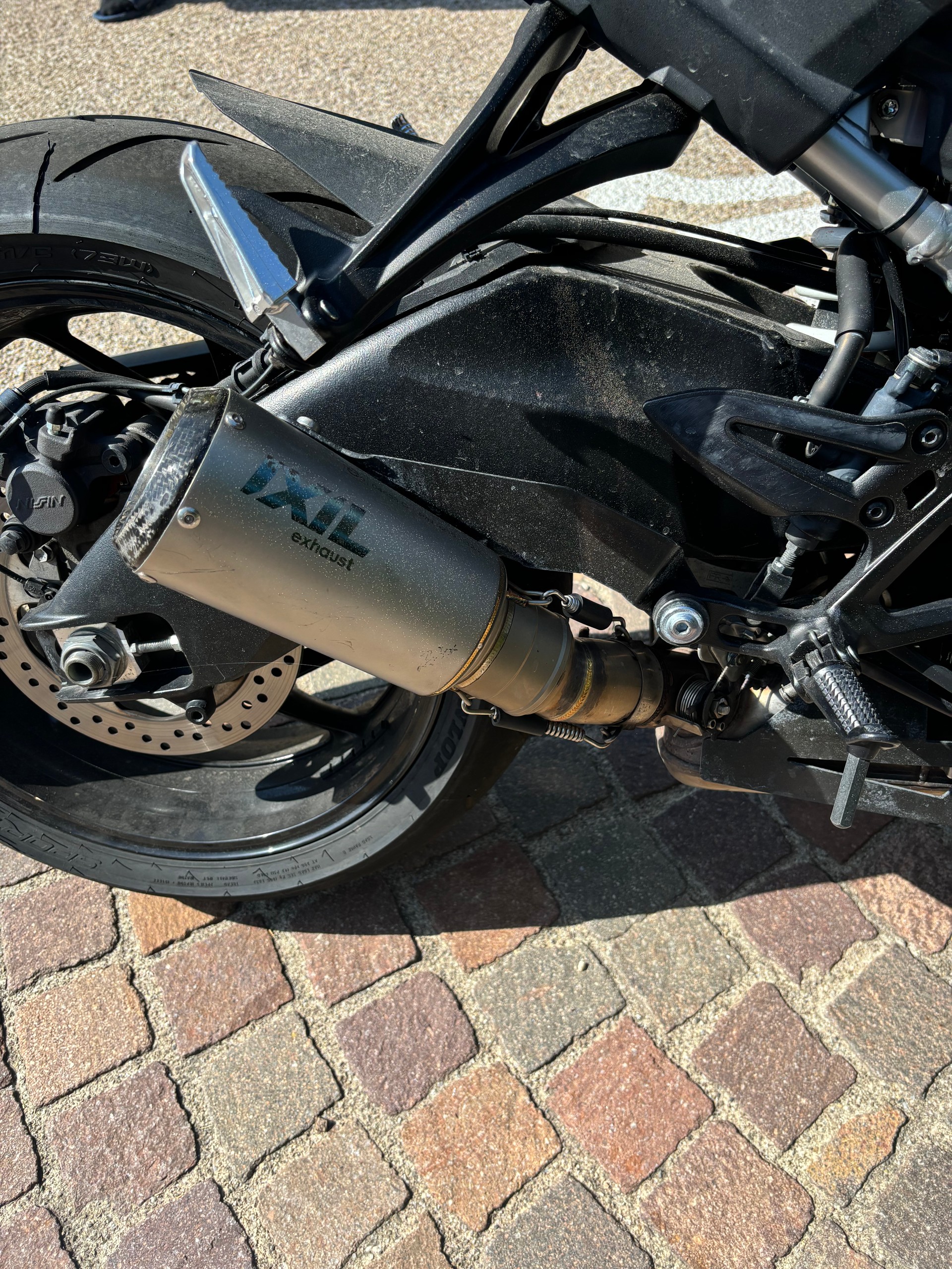 SUZUKI GSX-S 1000-image-4