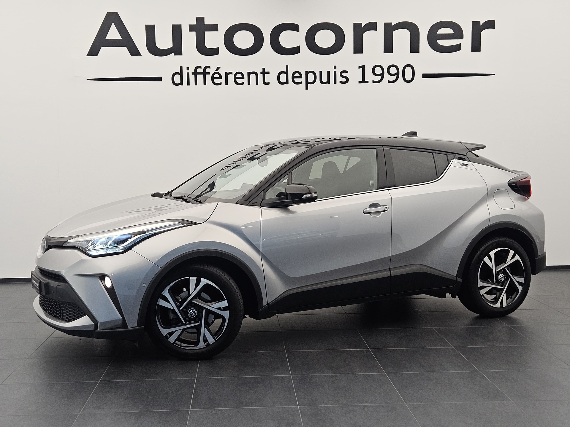 TOYOTA C-HR 1.8 HSD CVT Trend