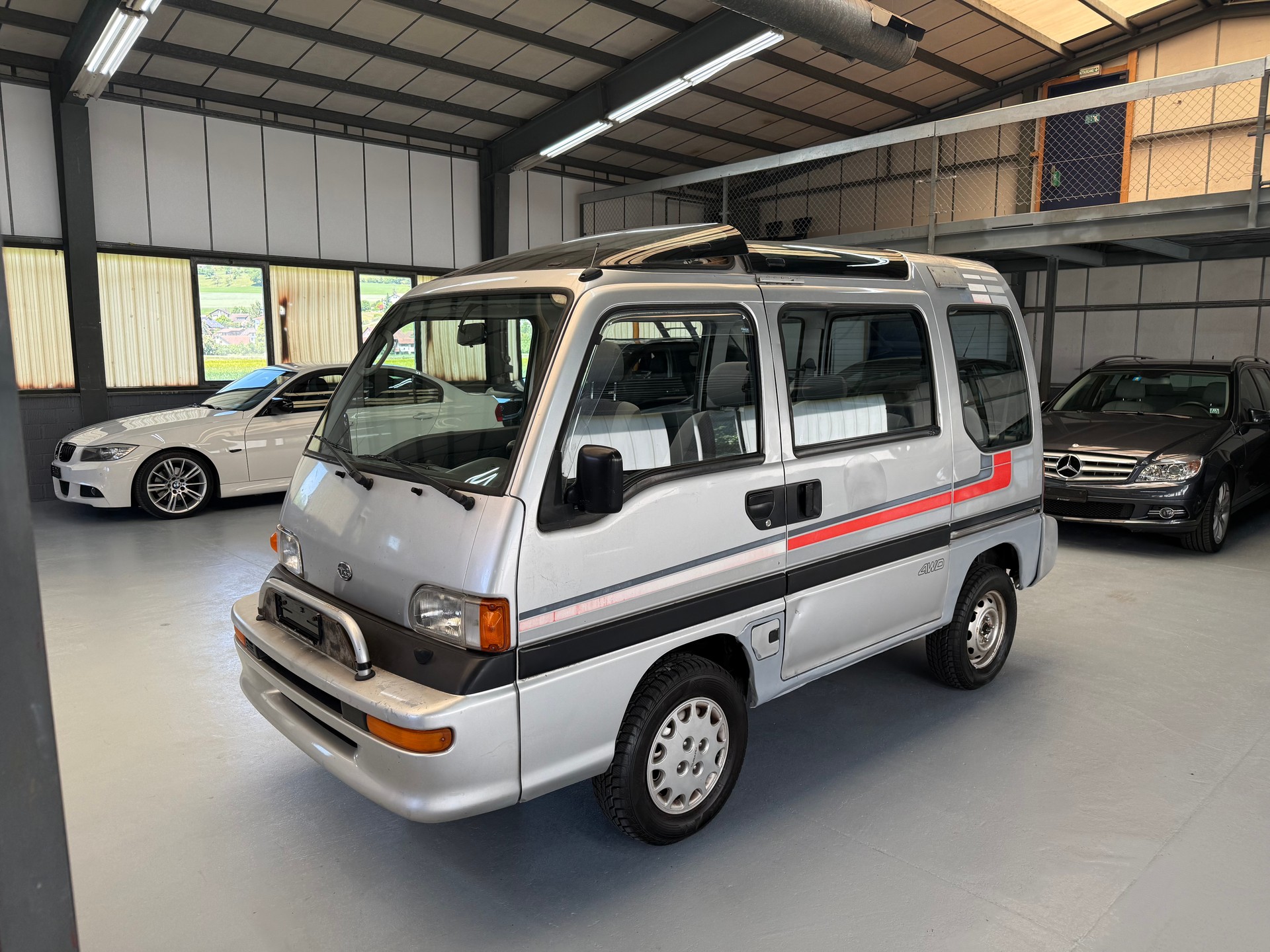SUBARU E12 Wagon 4WD-image-3