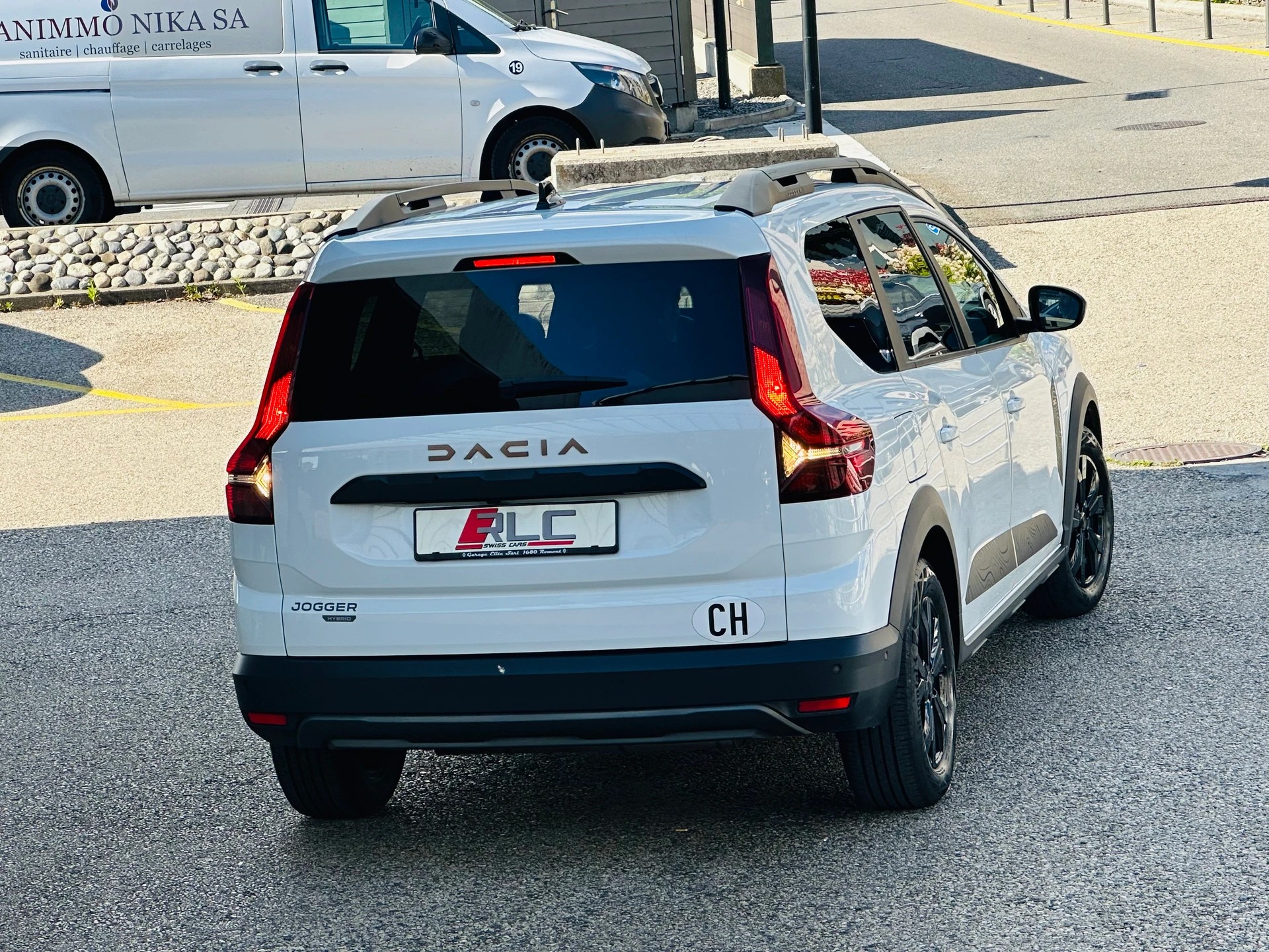 DACIA Jogger HEV 140 Extreme-image-16