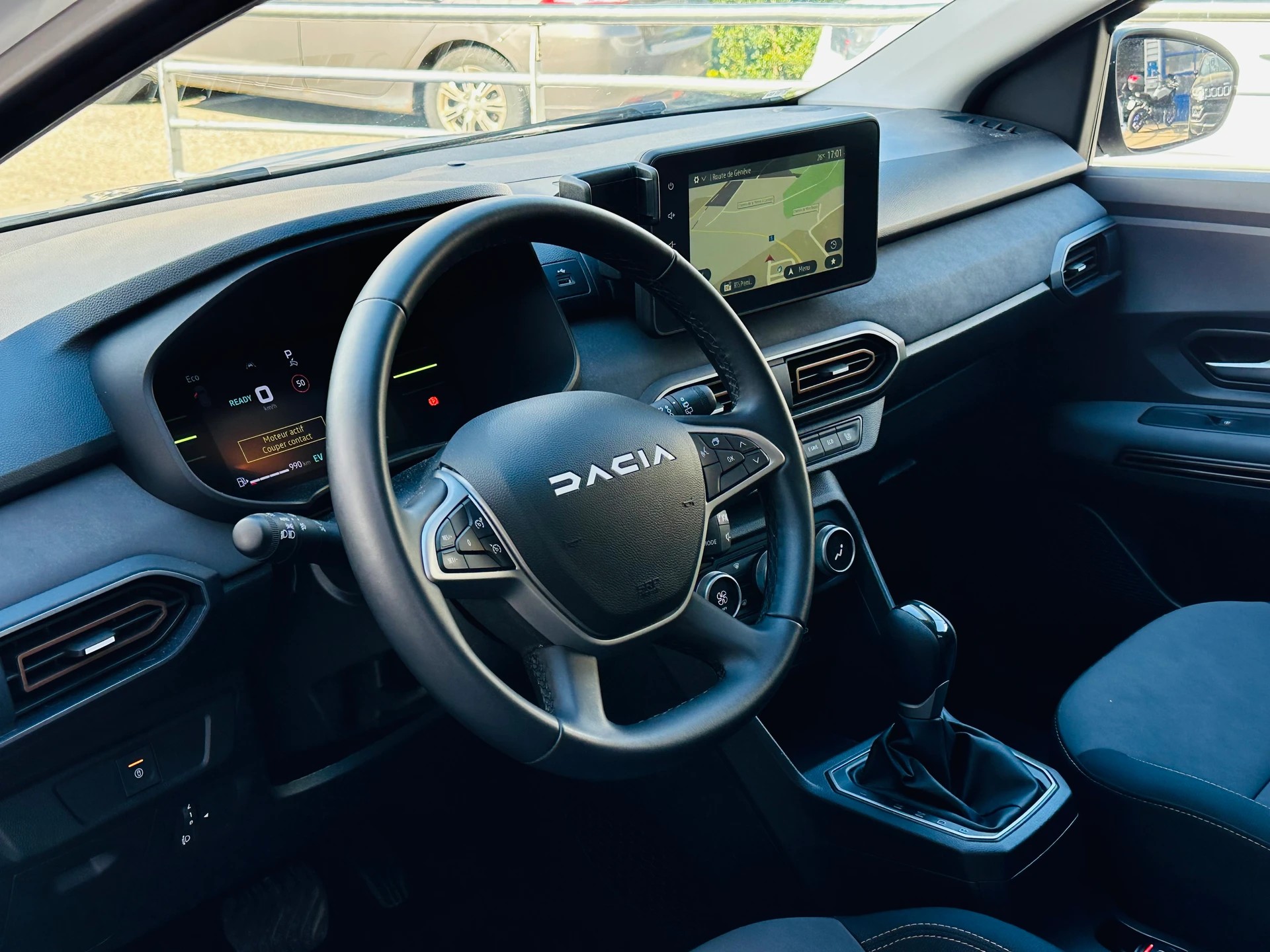 DACIA Jogger HEV 140 Extreme-image-18