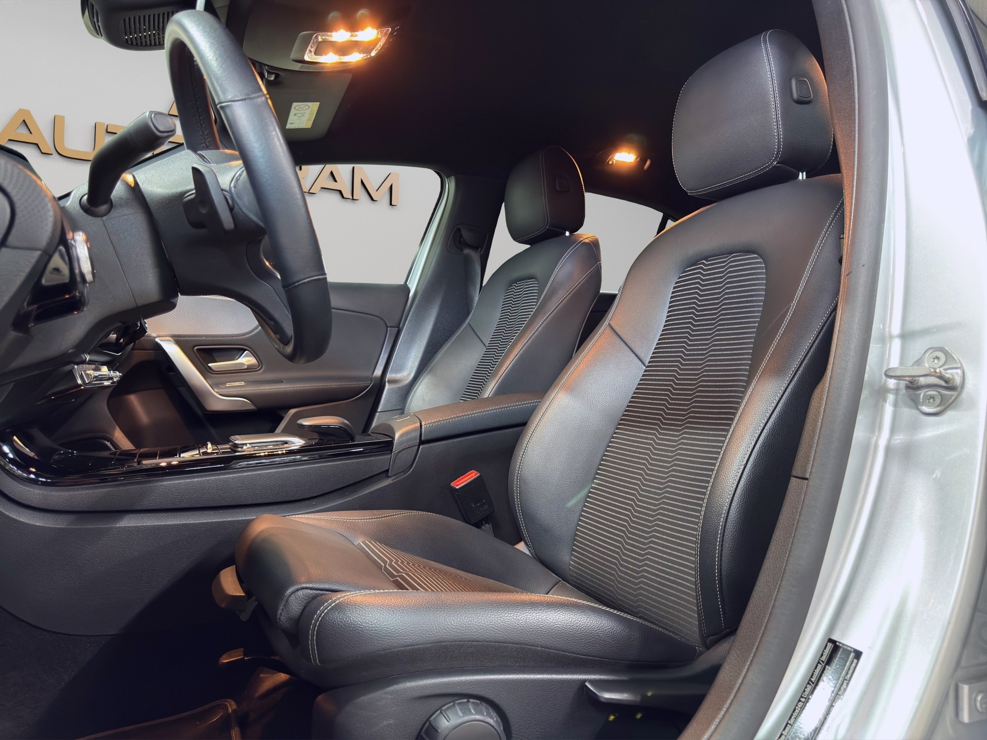 MERCEDES-BENZ A 180 Night-Star-image-12