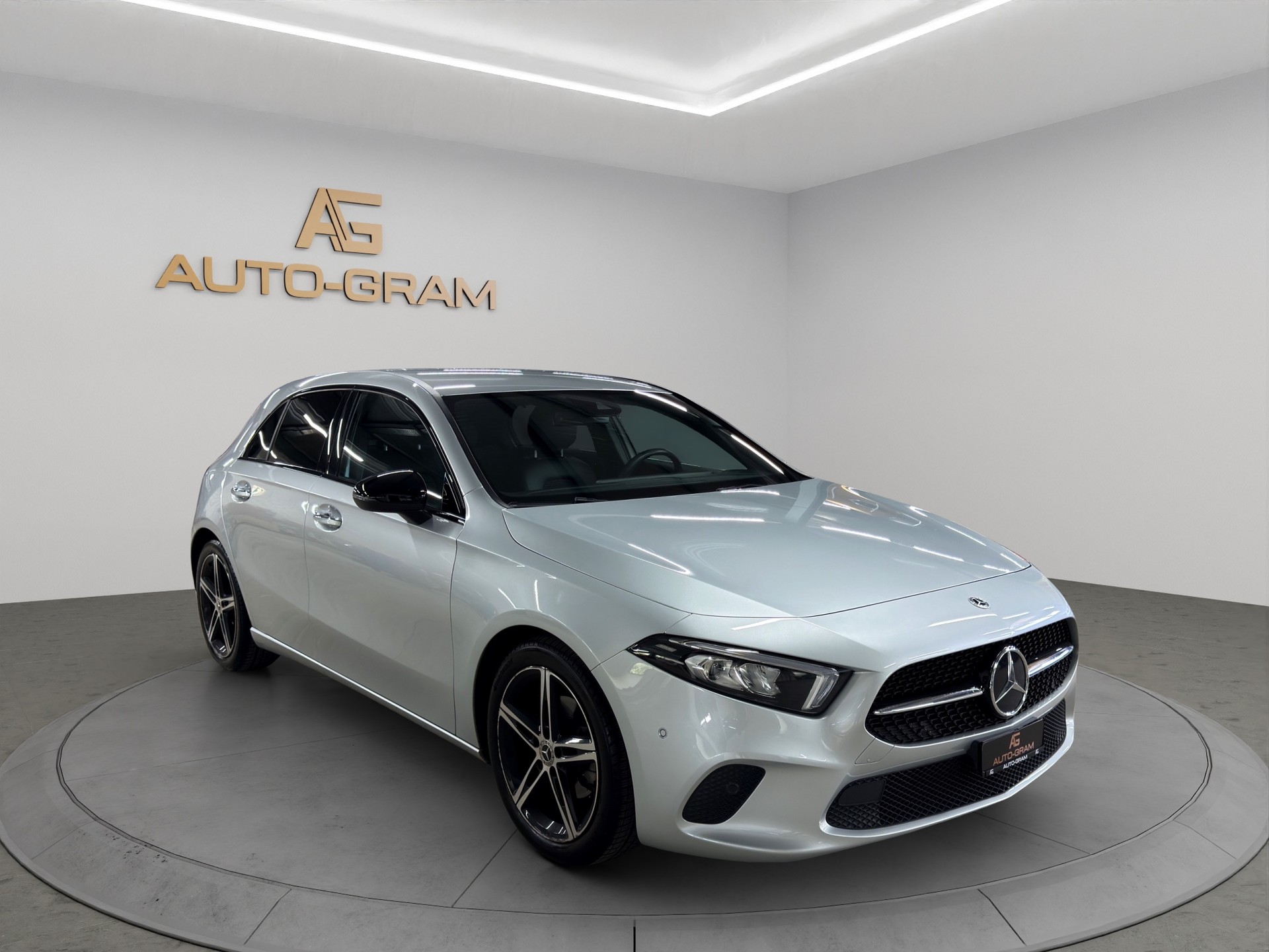 MERCEDES-BENZ A 180 Night-Star-image-7