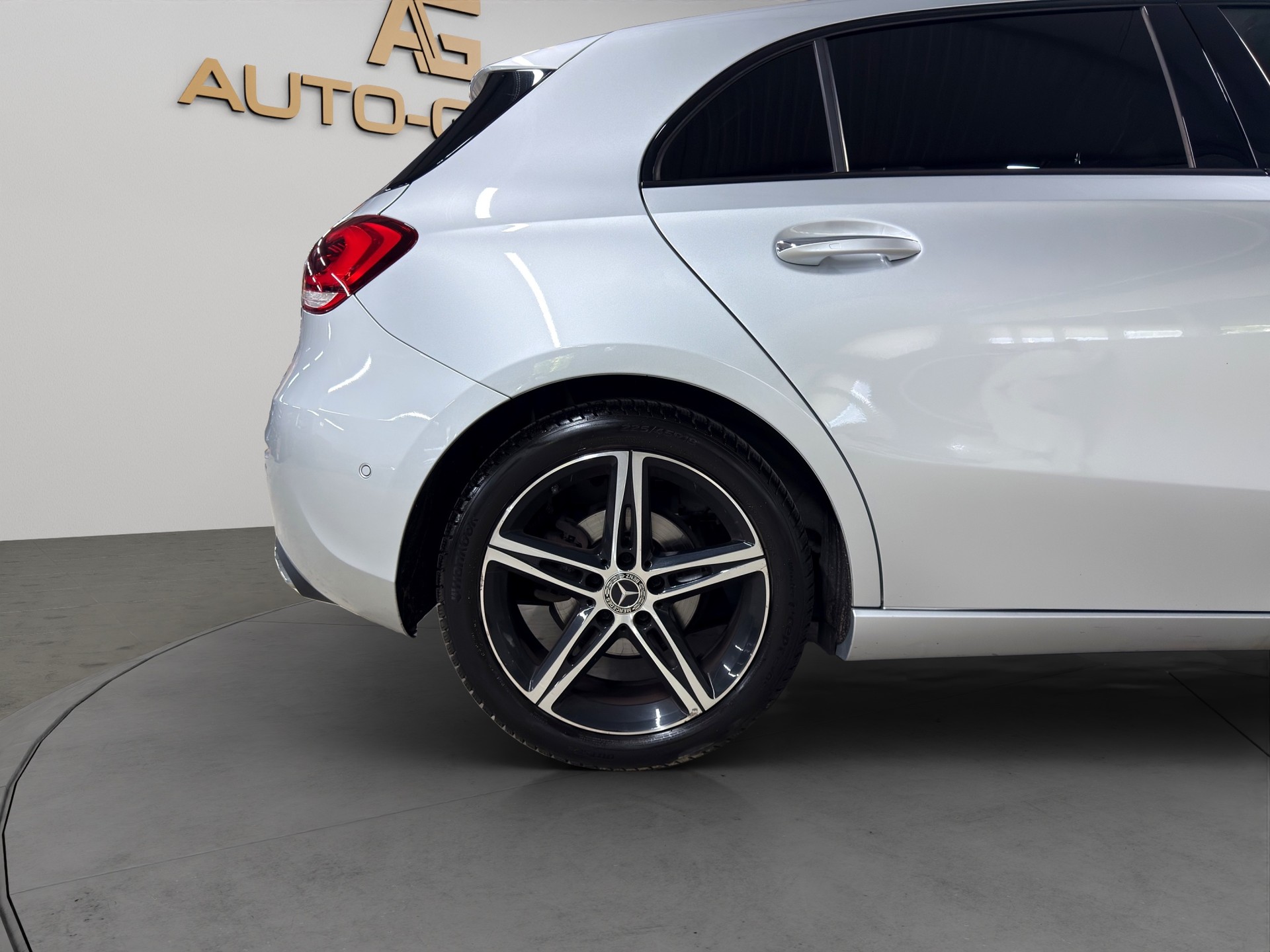 MERCEDES-BENZ A 180 Night-Star-image-9