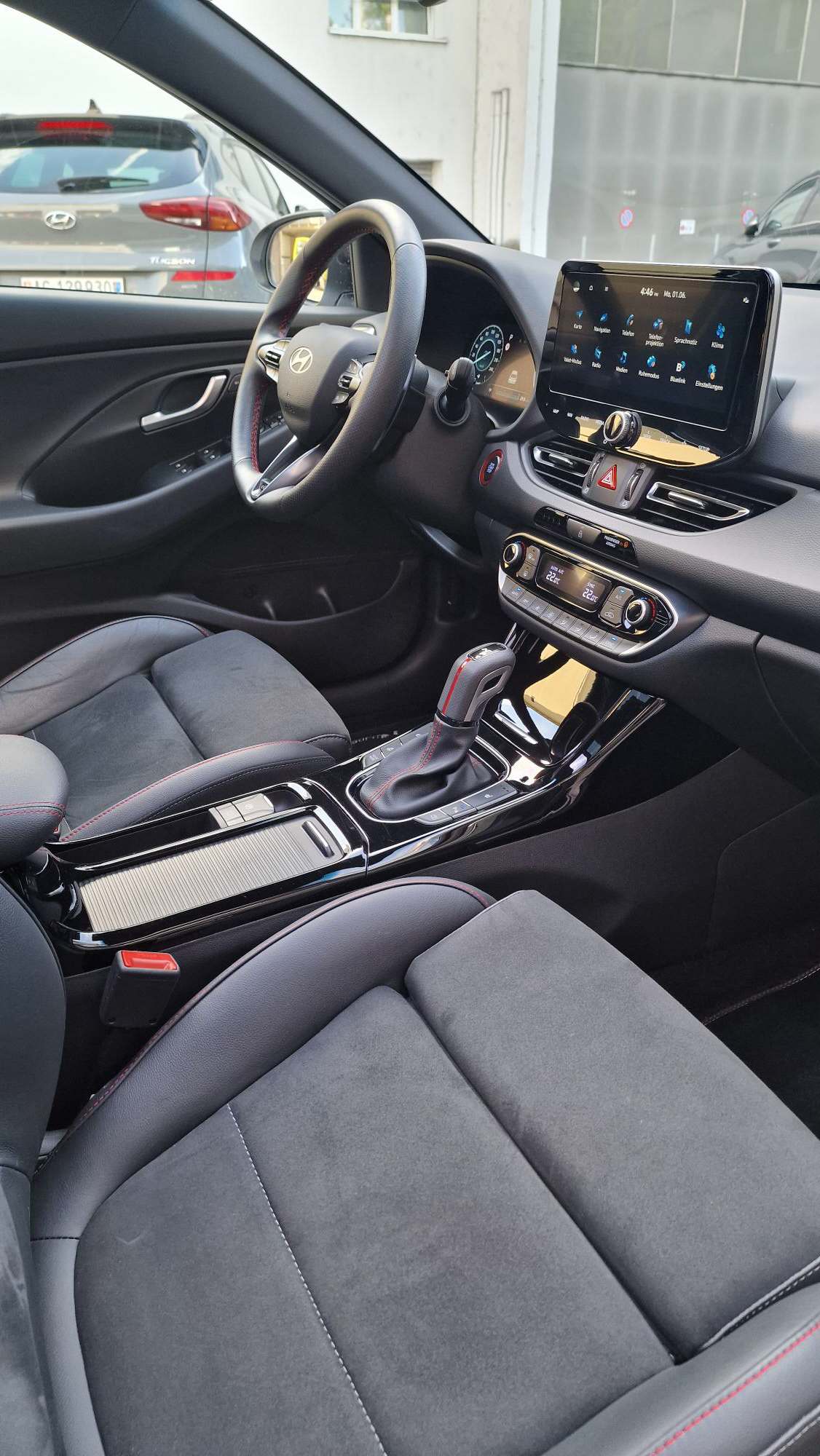 HYUNDAI i30 1.5 T-GDi N-Line-image-15