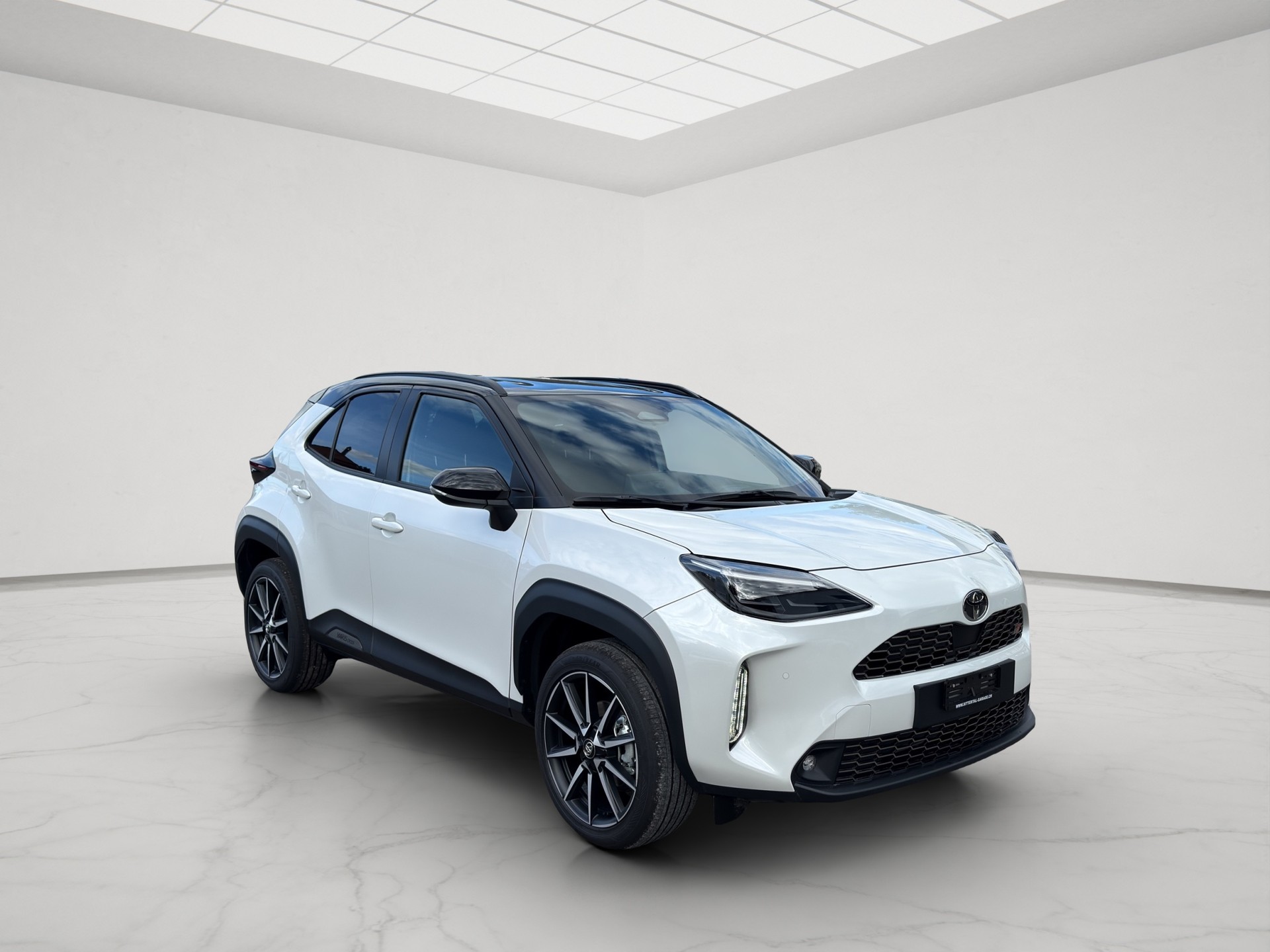 TOYOTA Yaris Cross 1.5 GR Sport e-CVT-image-6