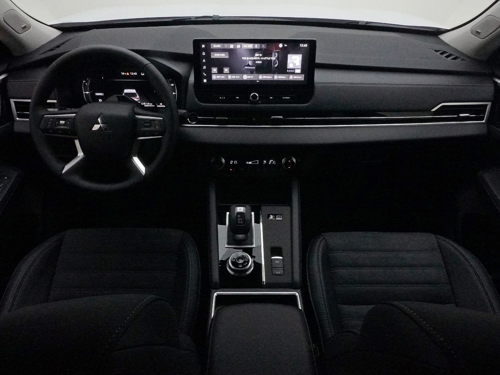 MITSUBISHI Outlander 2.4 PHEV Invite 4x4-image-10