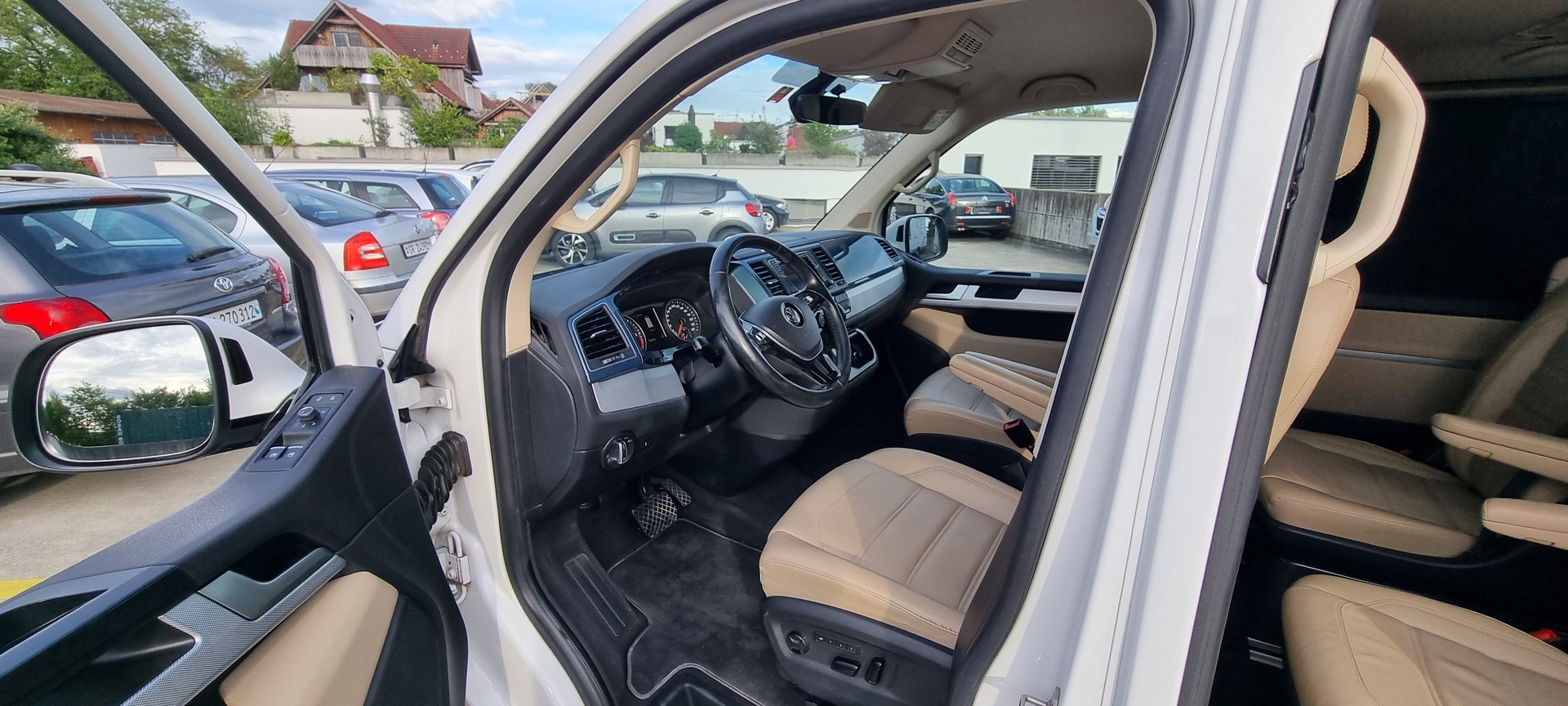 VW T6 Multivan Highline 4Motion-image-3