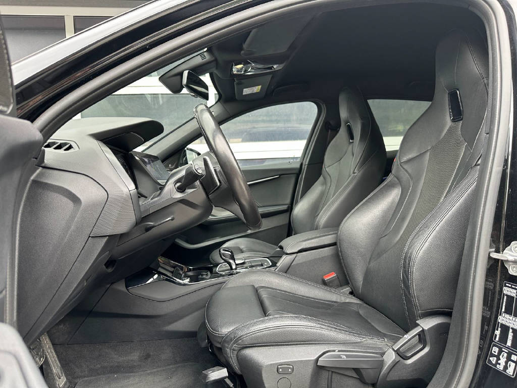 BMW M135i xDrive - CH-image-6