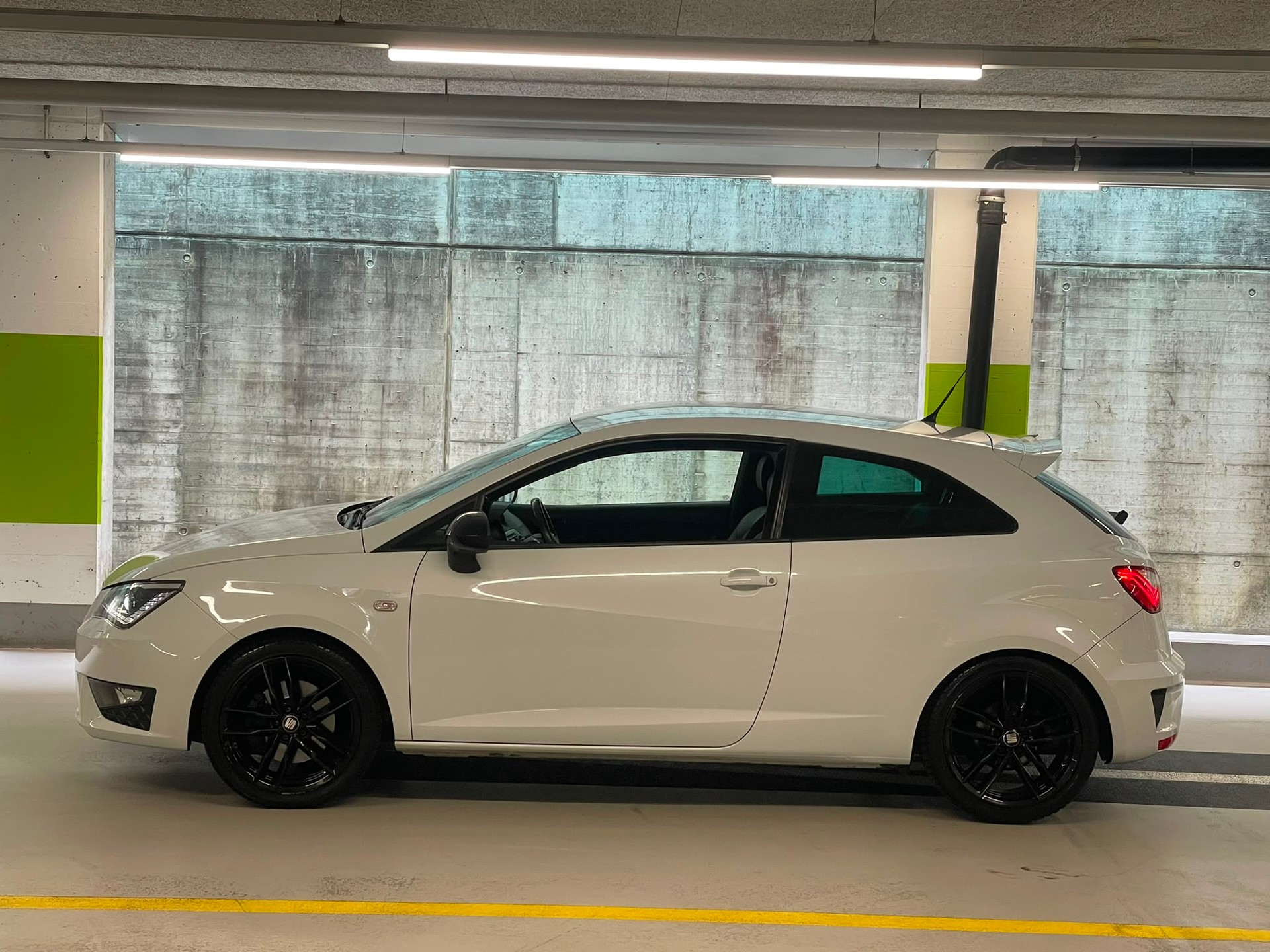 SEAT Ibiza SC 1.4 TSI Cupra ABT R13 DSG-image-2