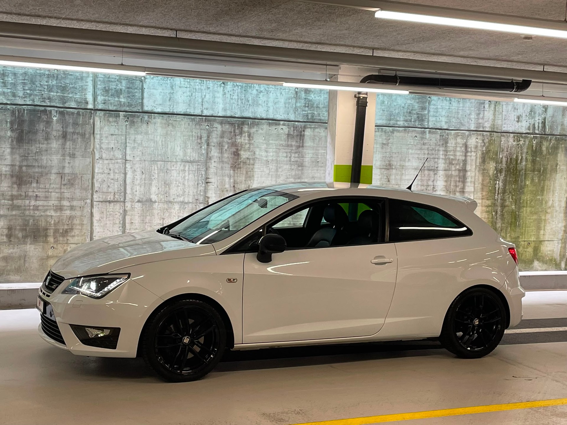 SEAT Ibiza SC 1.4 TSI Cupra ABT R13 DSG-image-1