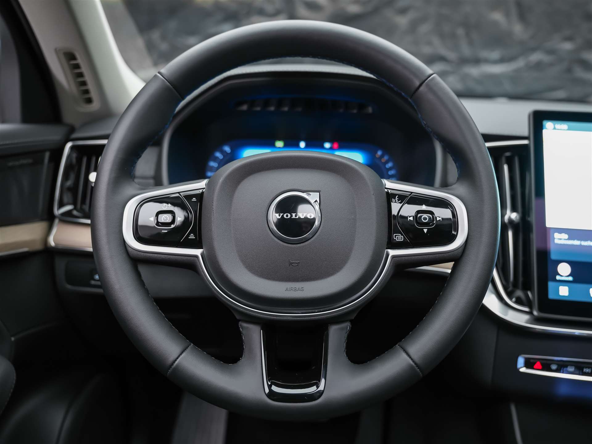 VOLVO XC90 2.0 B5 Plus Bright AWD *Facelift*7 Sitze*Panorama*-image-30