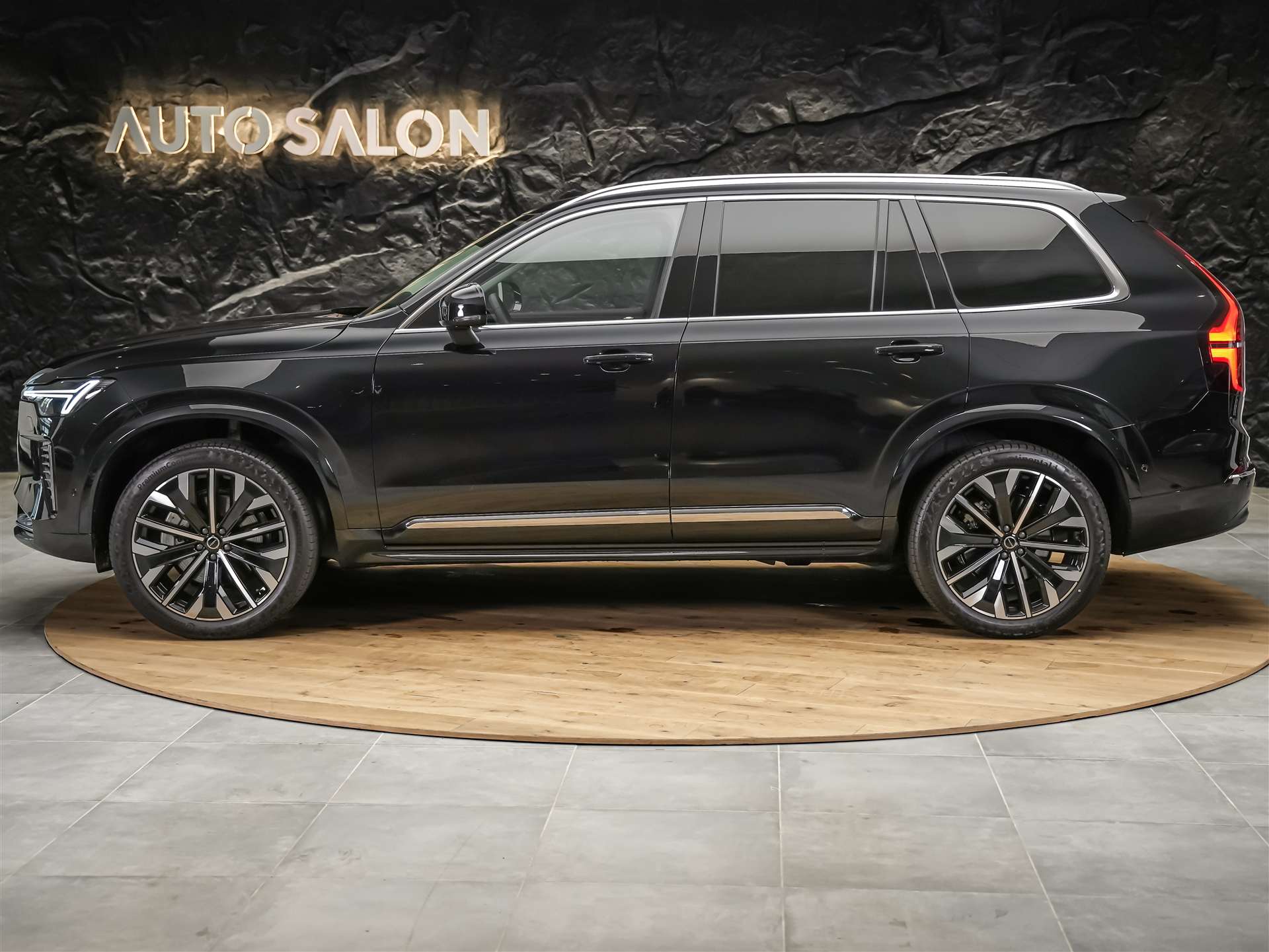 VOLVO XC90 2.0 B5 Plus Bright AWD *Facelift*7 Sitze*Panorama*-showroom-element-2