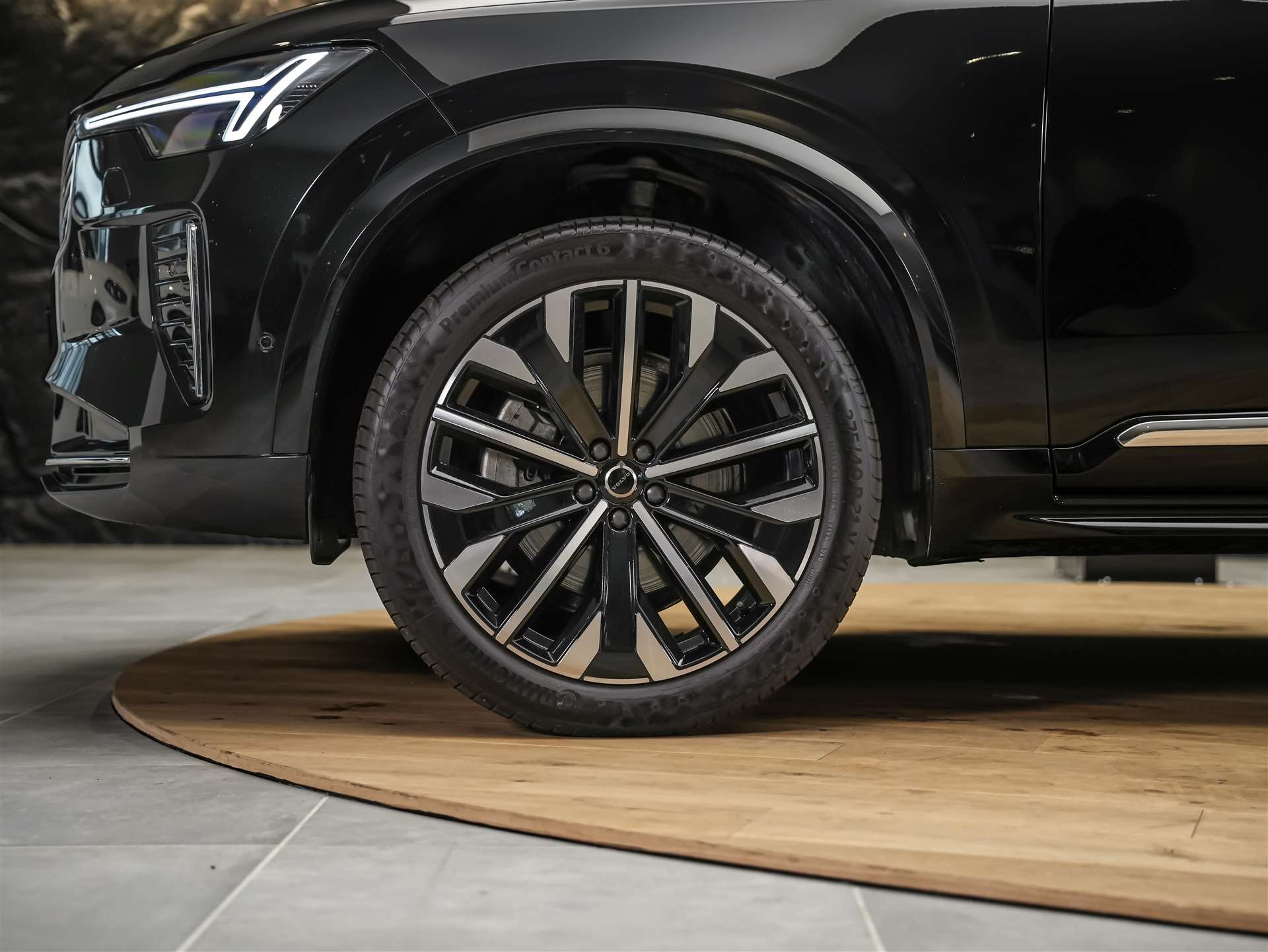 VOLVO XC90 2.0 B5 Plus Bright AWD *Facelift*7 Sitze*Panorama*-image-19