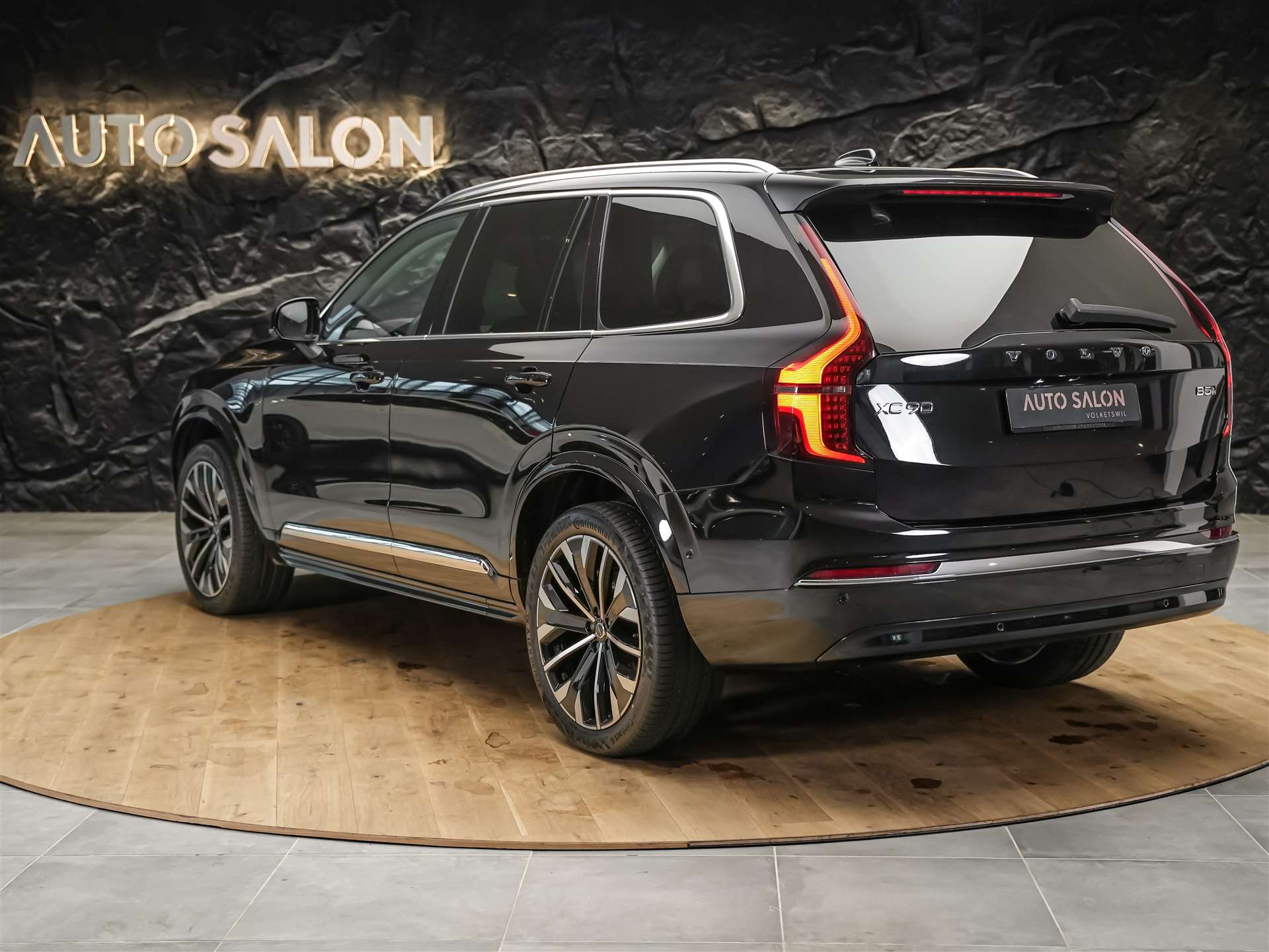 VOLVO XC90 2.0 B5 Plus Bright AWD *Facelift*7 Sitze*Panorama*-showroom-element-3