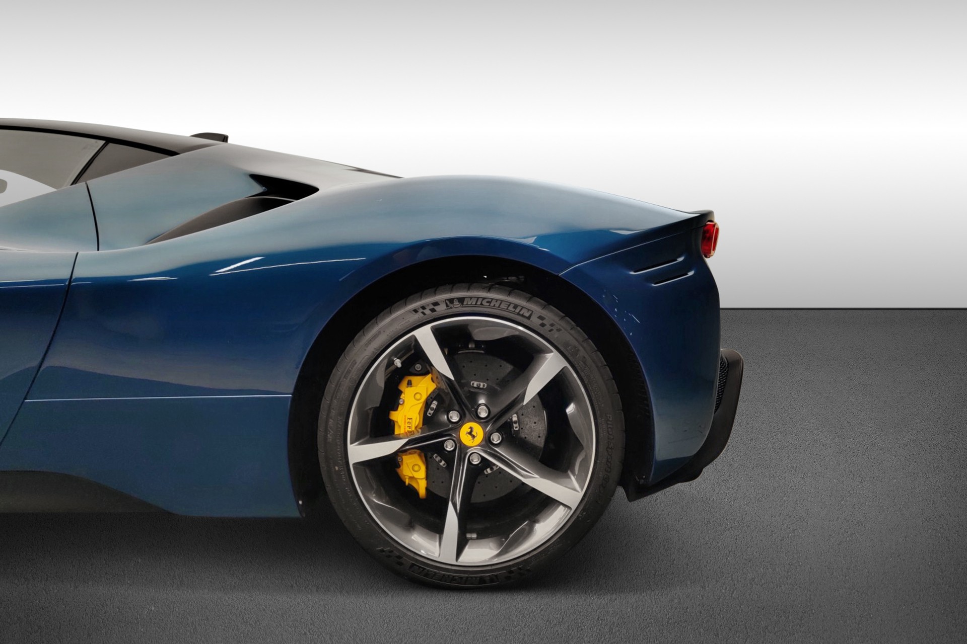 FERRARI SF90 Stradale-image-9