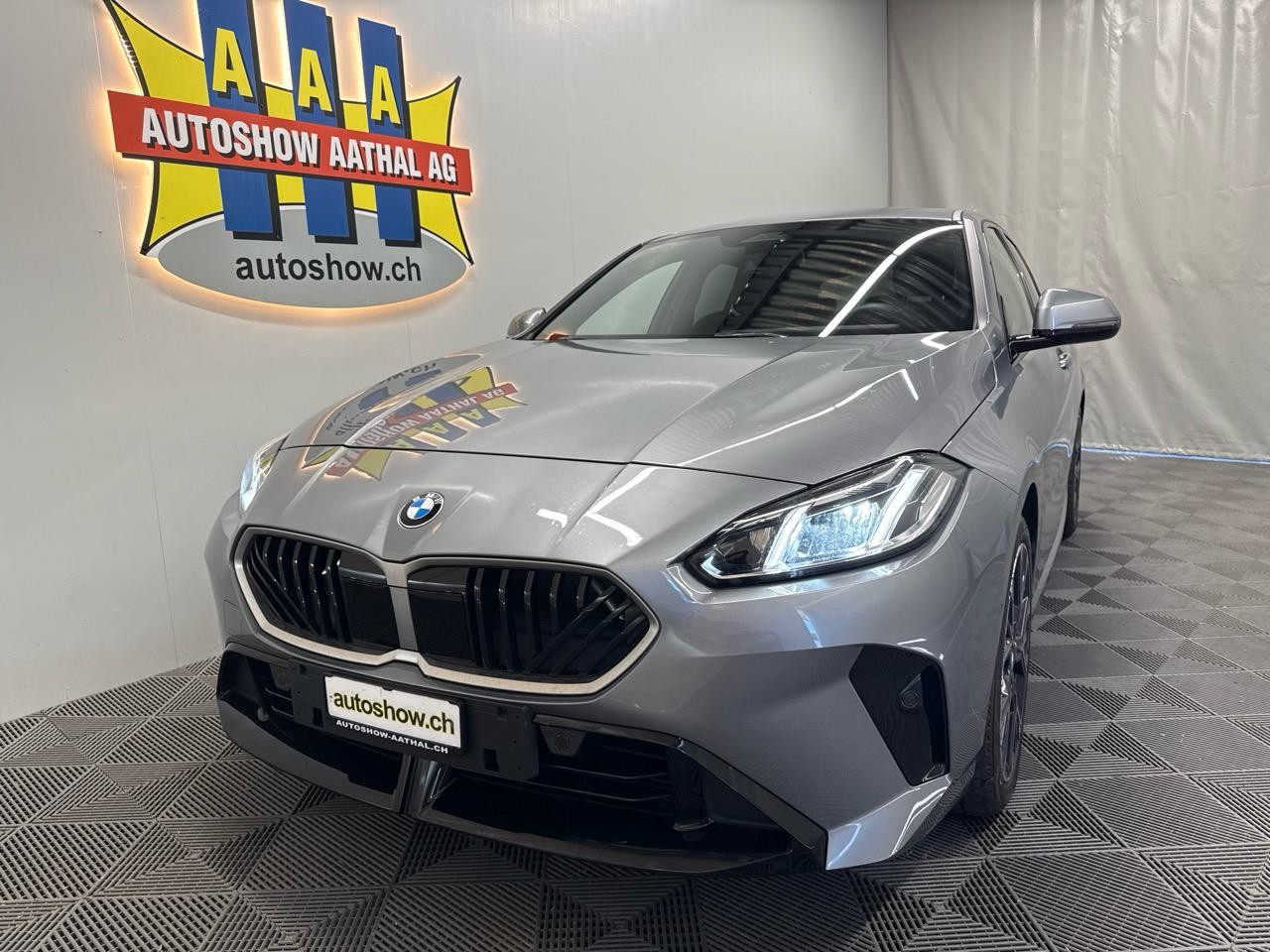 BMW 120 M Sport Steptronic-image-12