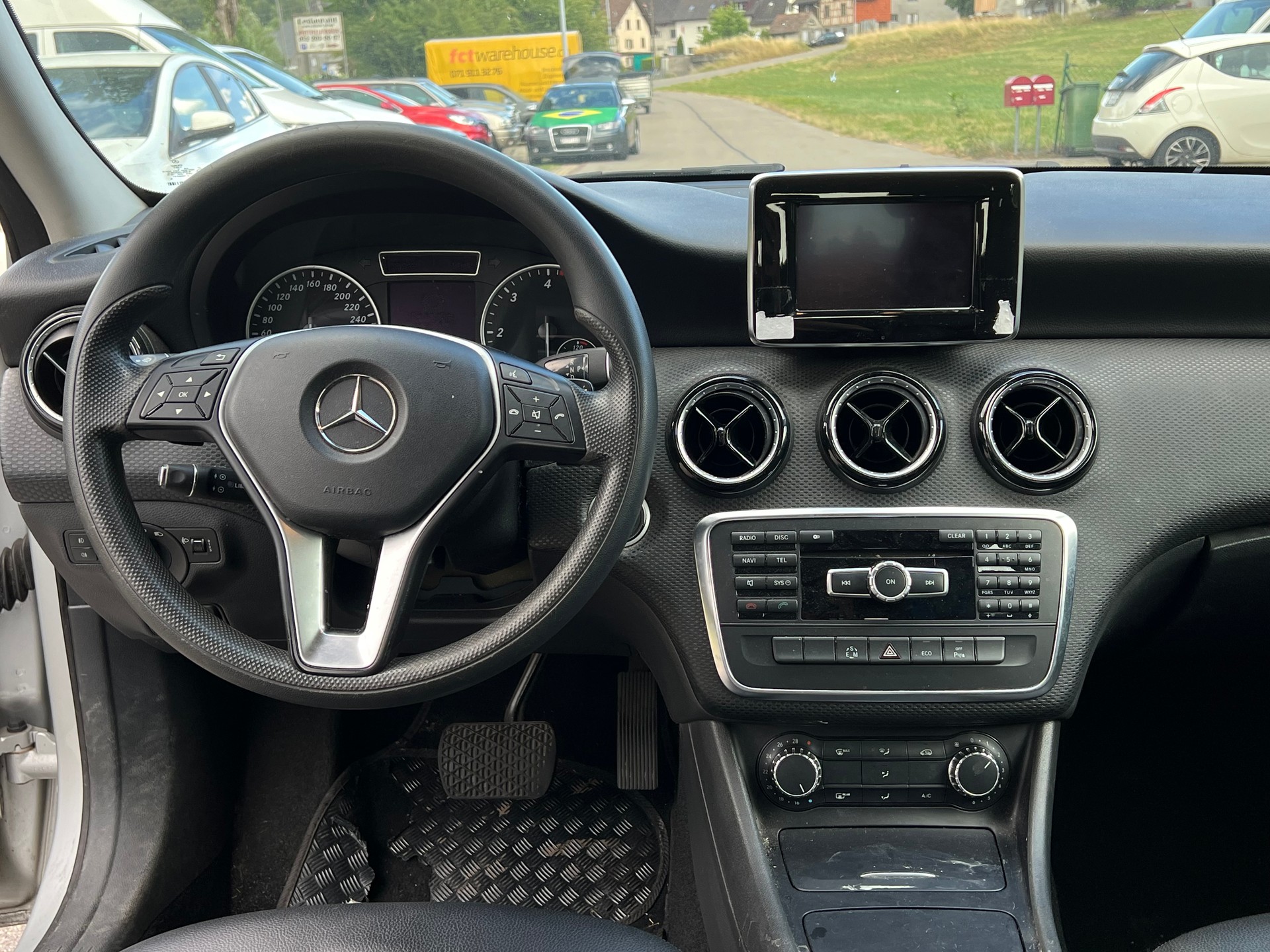 MERCEDES-BENZ A 200 CDI 7G-DCT-image-6