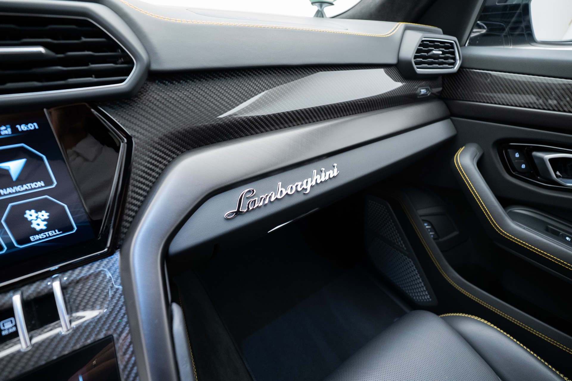 LAMBORGHINI Urus E-Gear HIrsch Performance-image-13