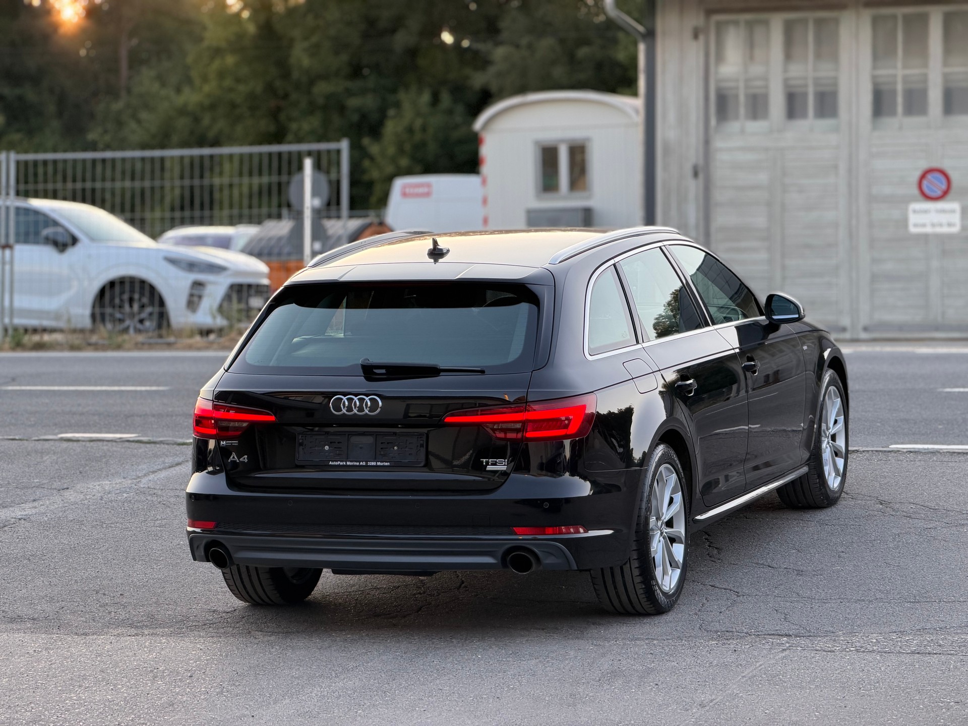 AUDI A4 Avant 2.0 TFSI Sport S-tronic-image-4