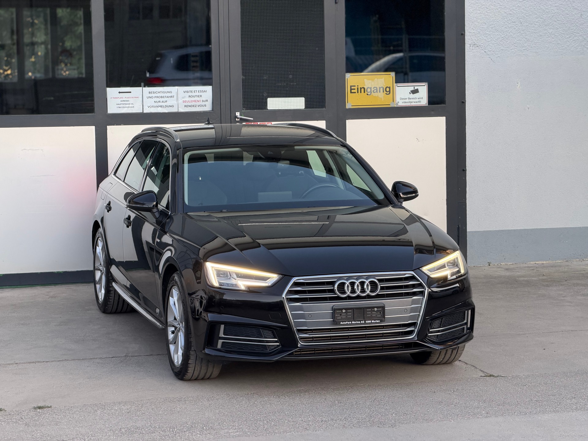 AUDI A4 Avant 2.0 TFSI Sport S-tronic-showroom-element-3